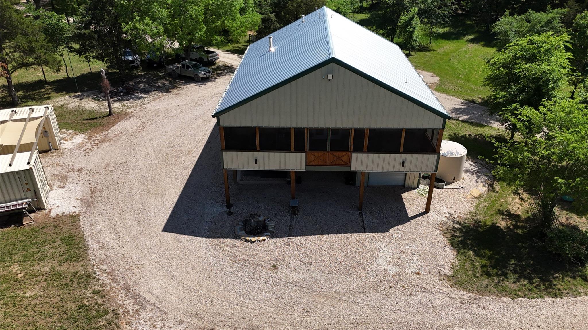 main property photo 20