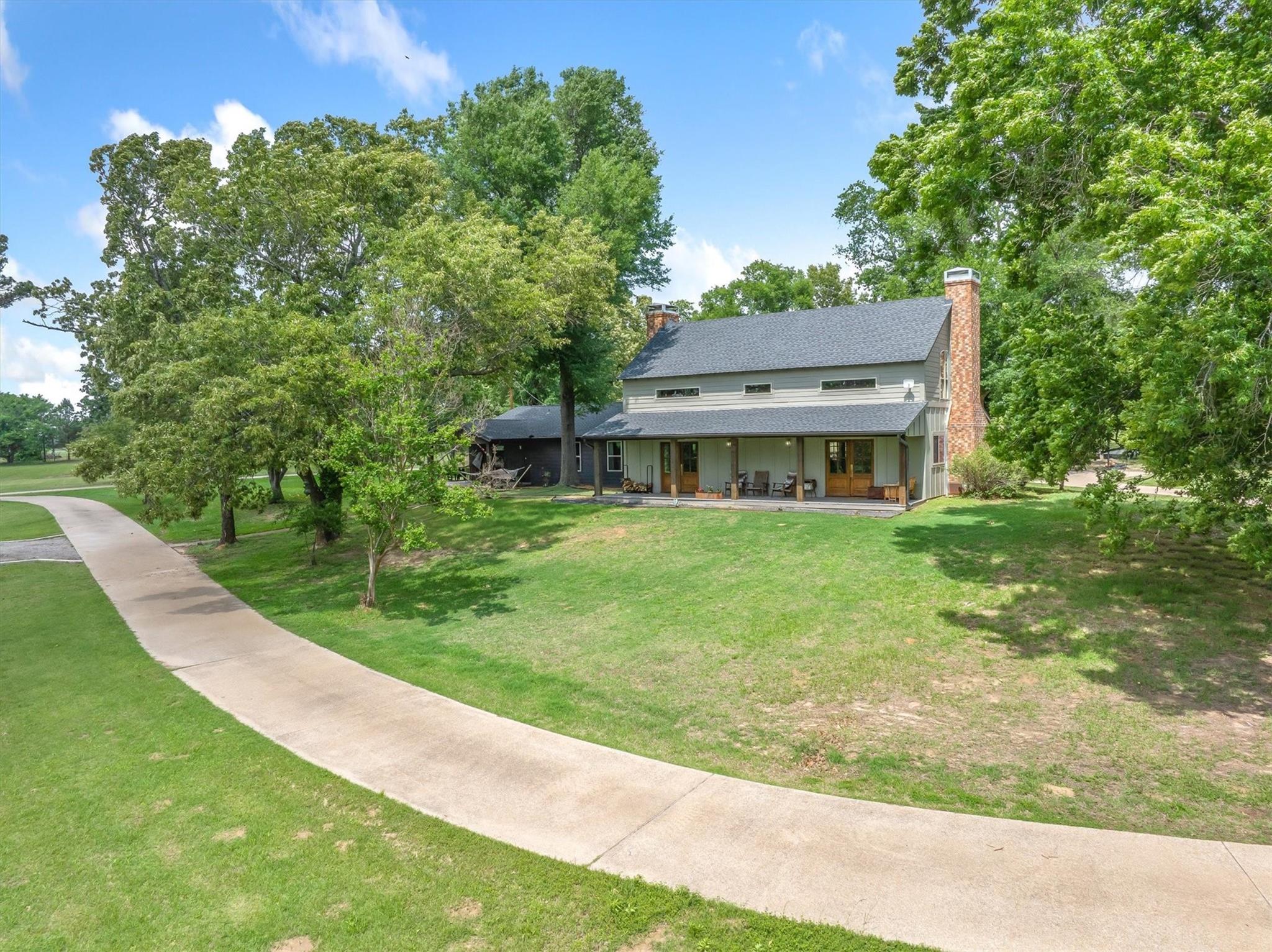 main property photo 8