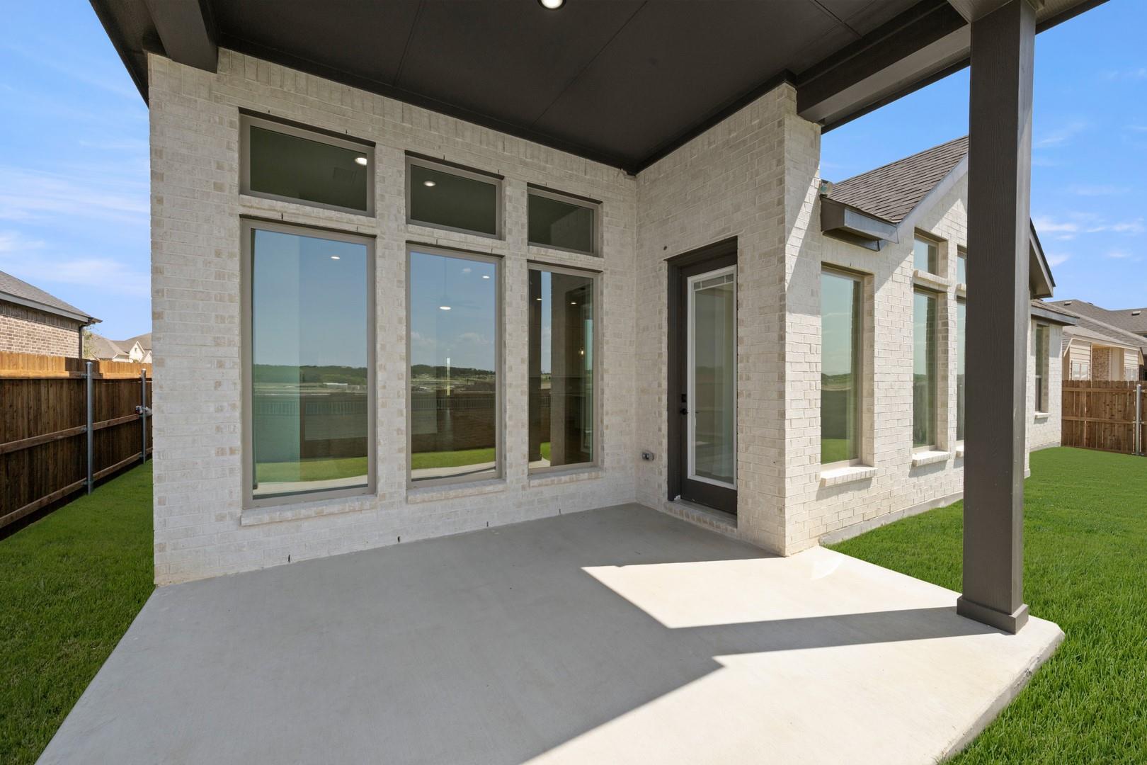 main property photo 26