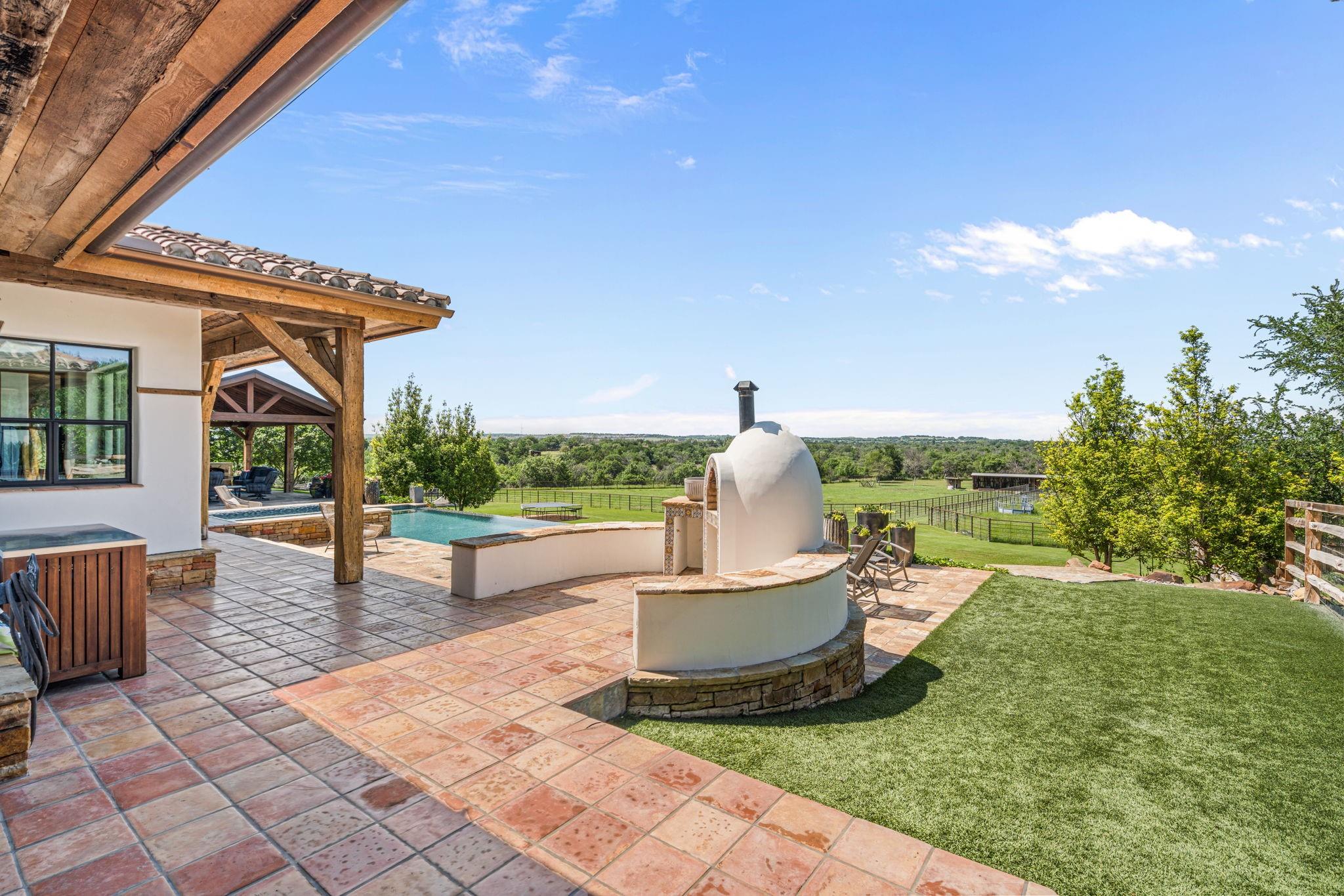 main property photo 22