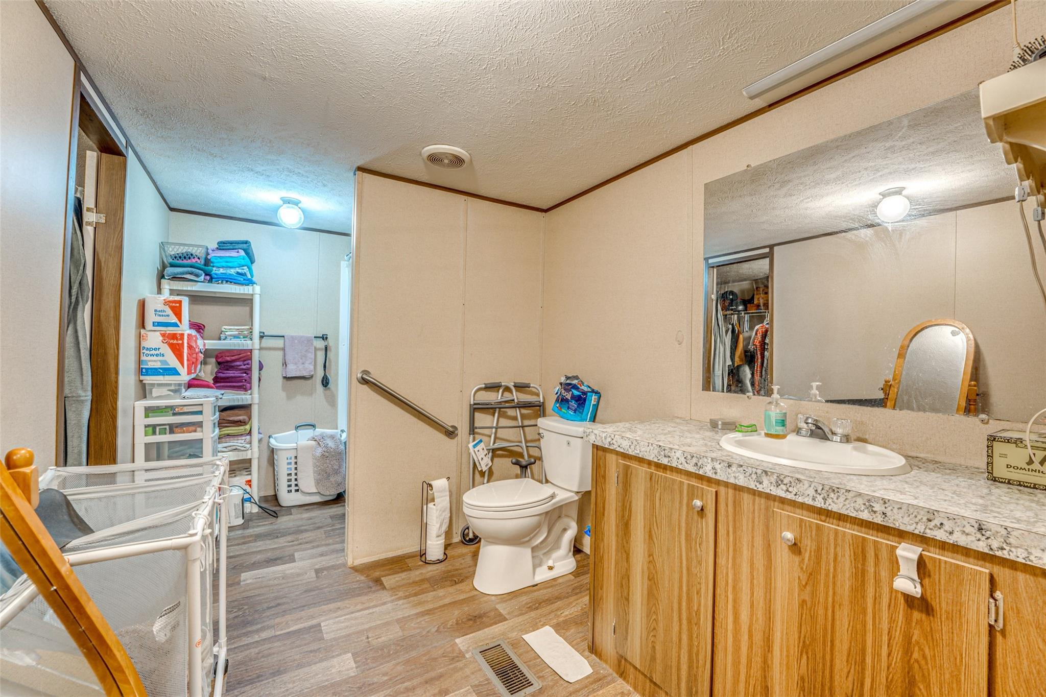 main property photo 18