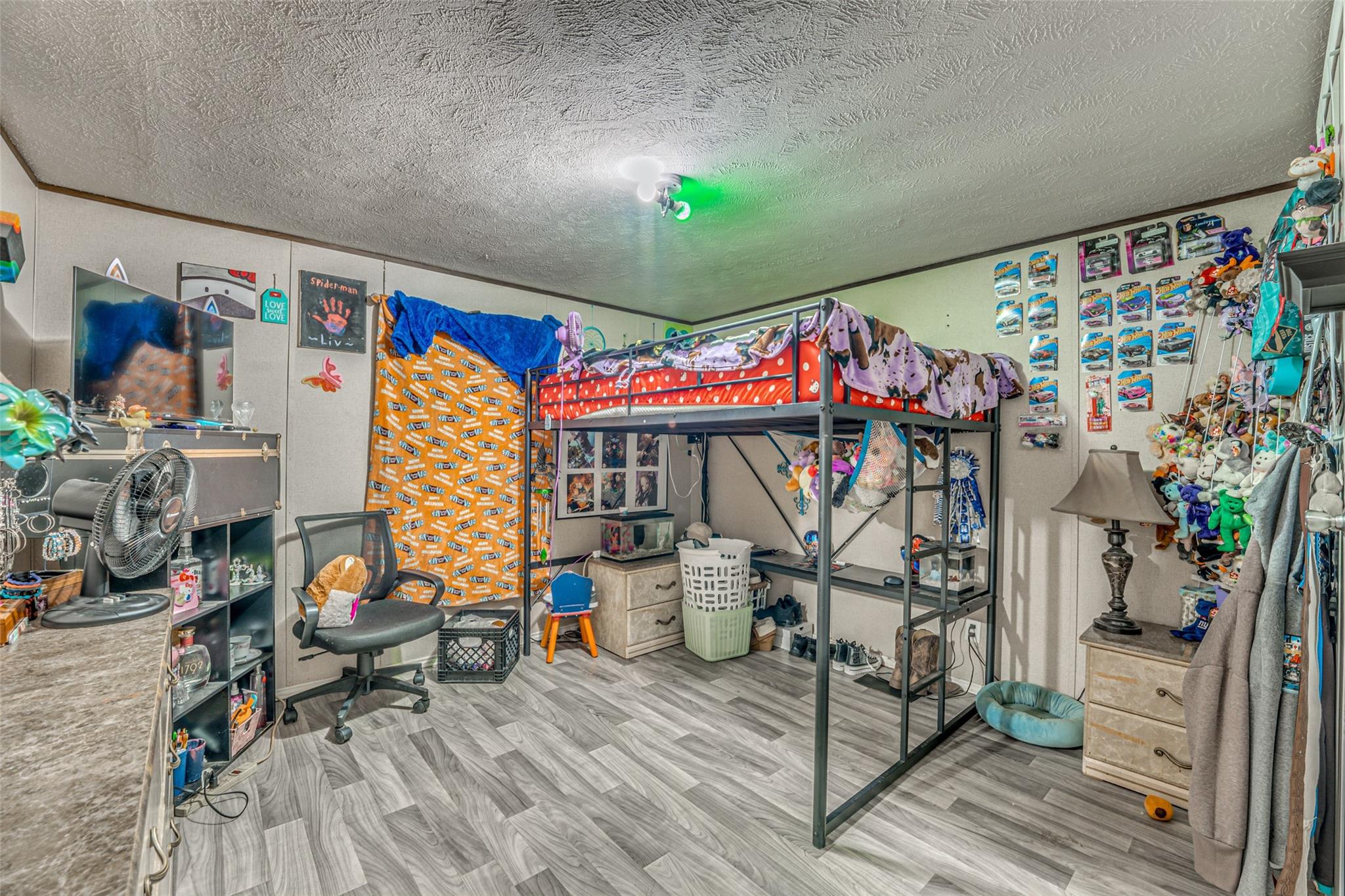 main property photo 21