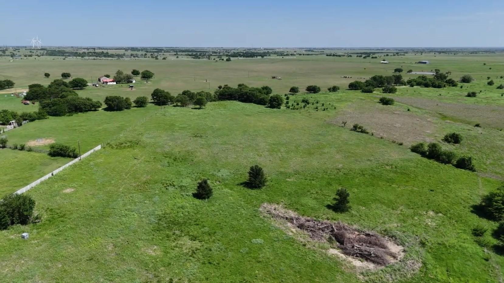 main property photo 11