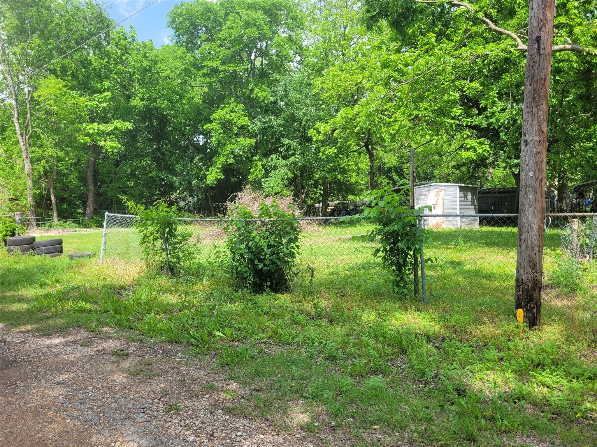 main property photo 7