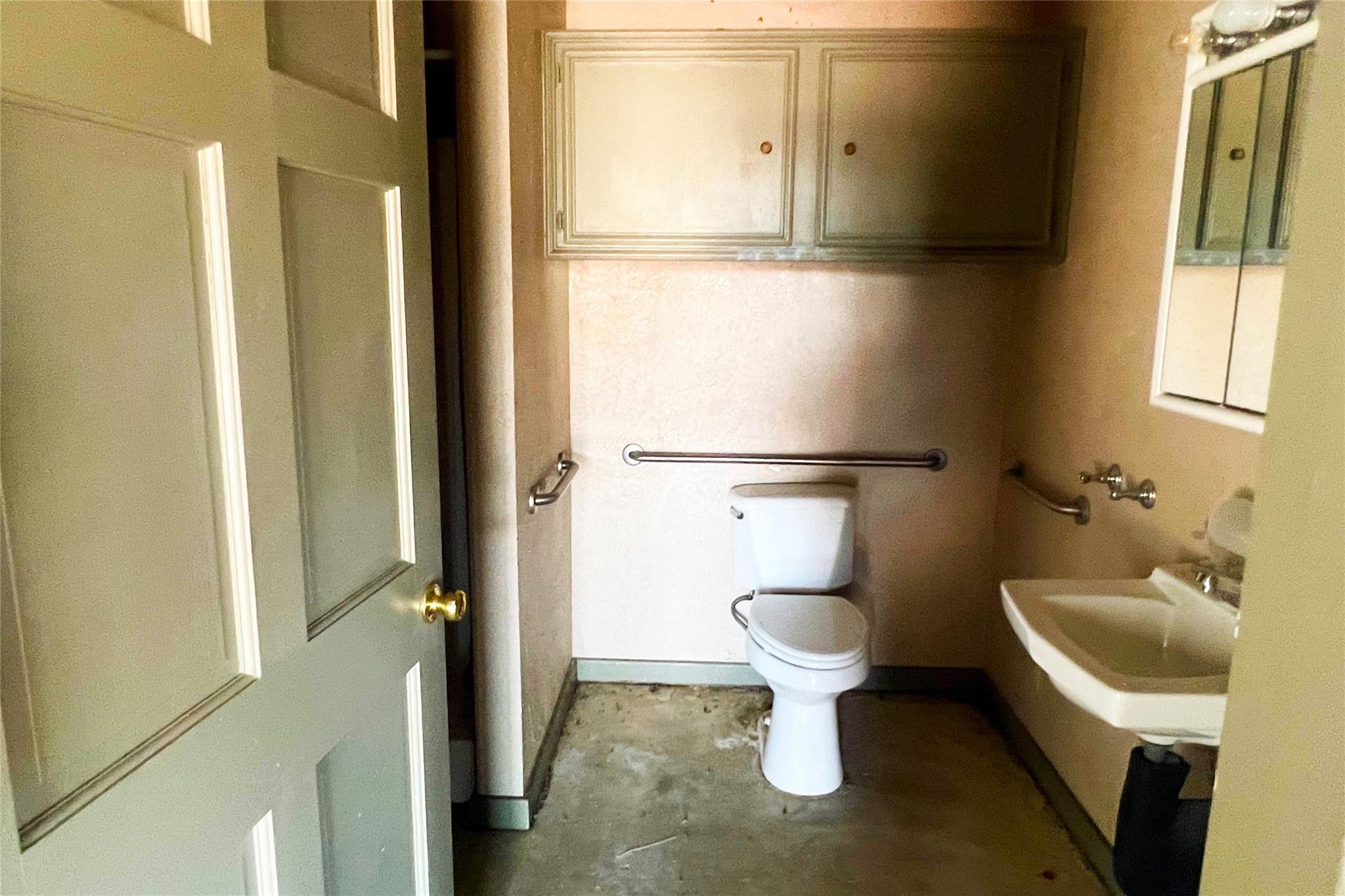 main property photo 10
