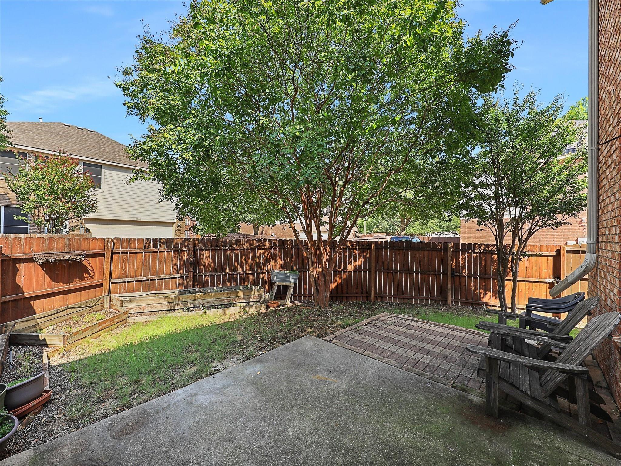 main property photo 30
