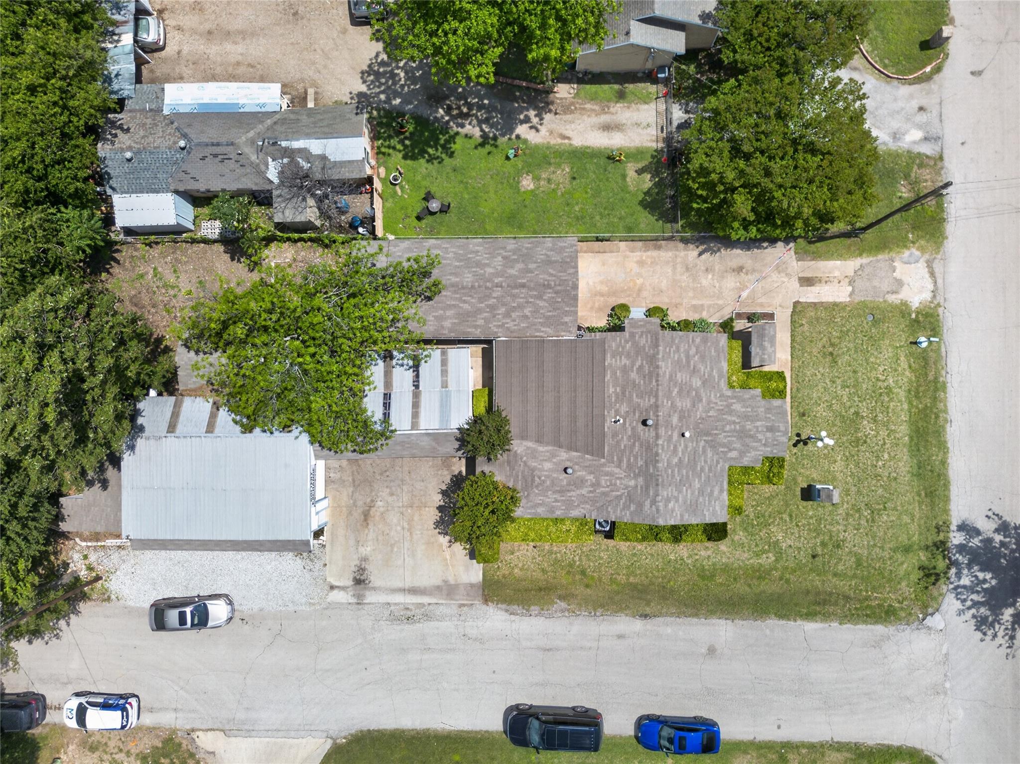 main property photo 22