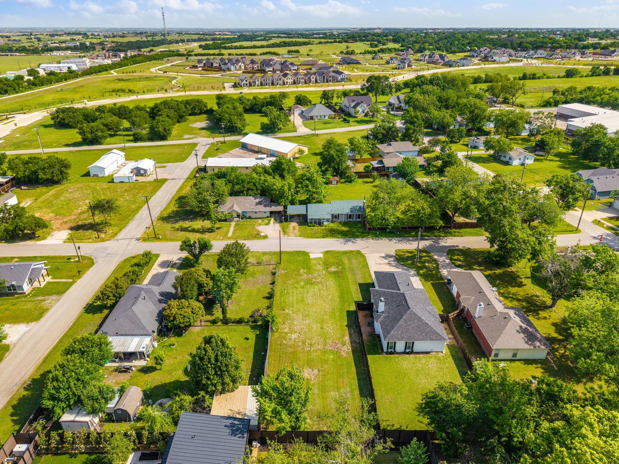 main property photo 8