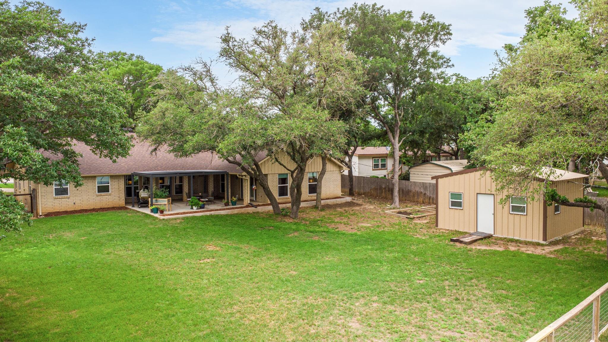 main property photo 27