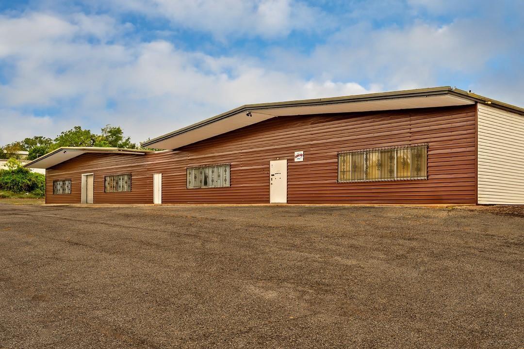 main property photo 26