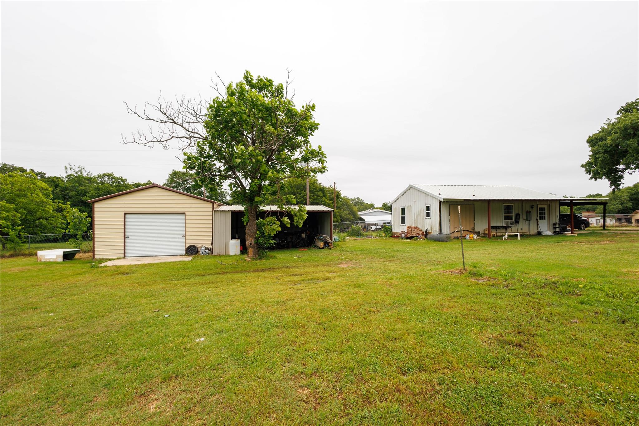 main property photo 6