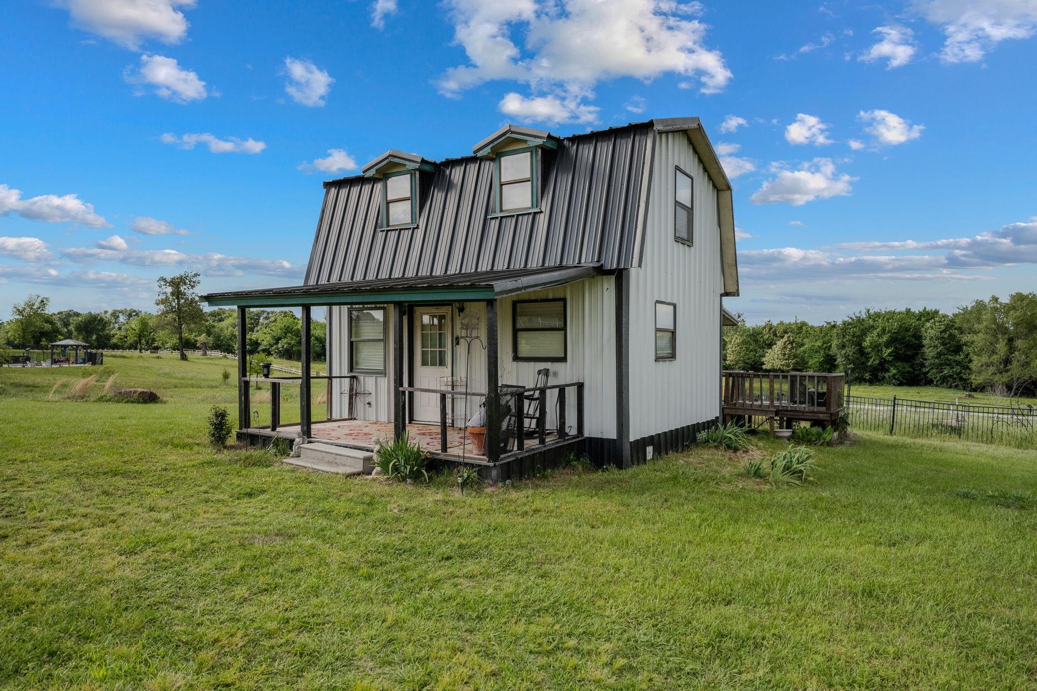 main property photo 35