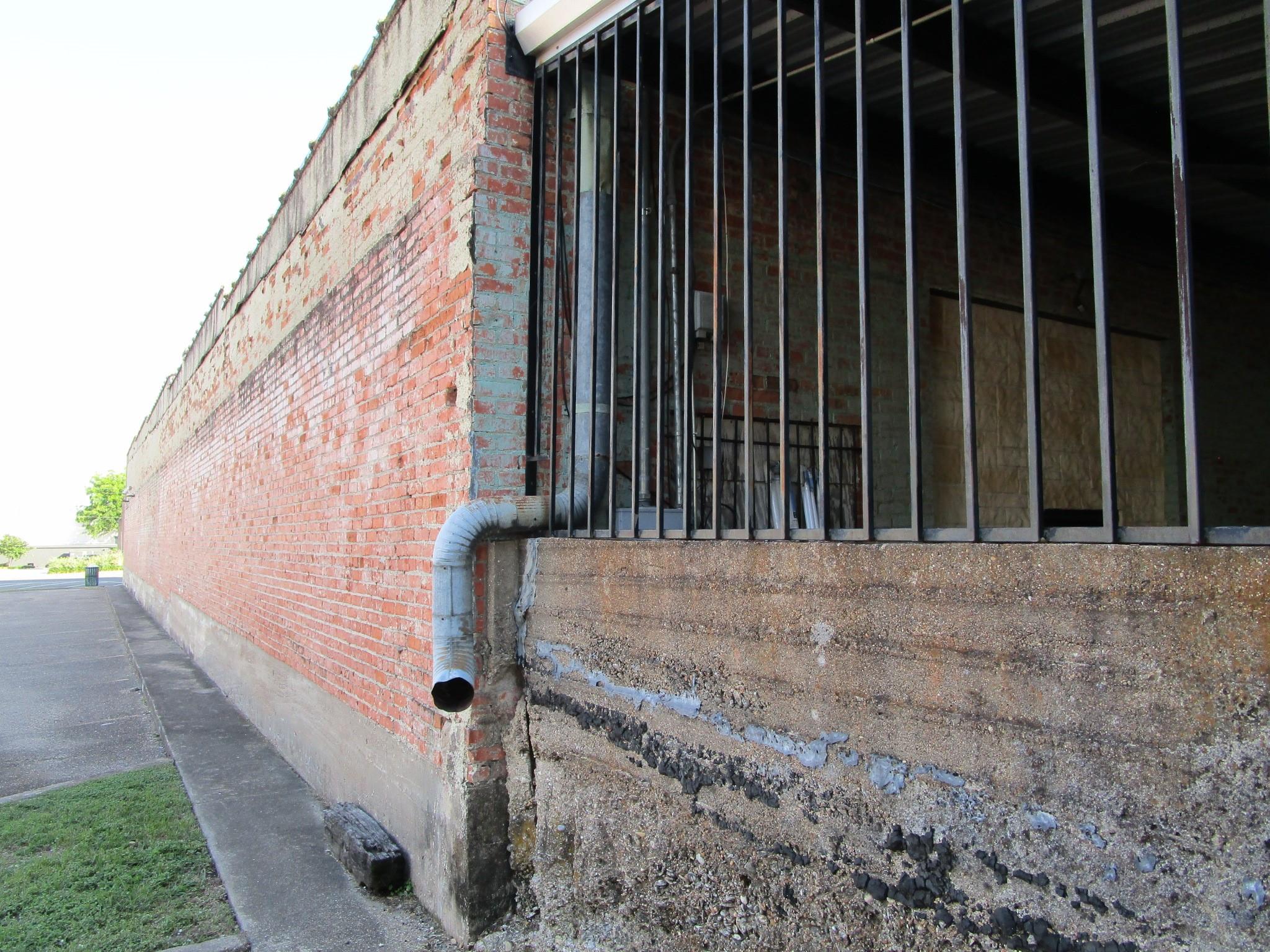 main property photo 30