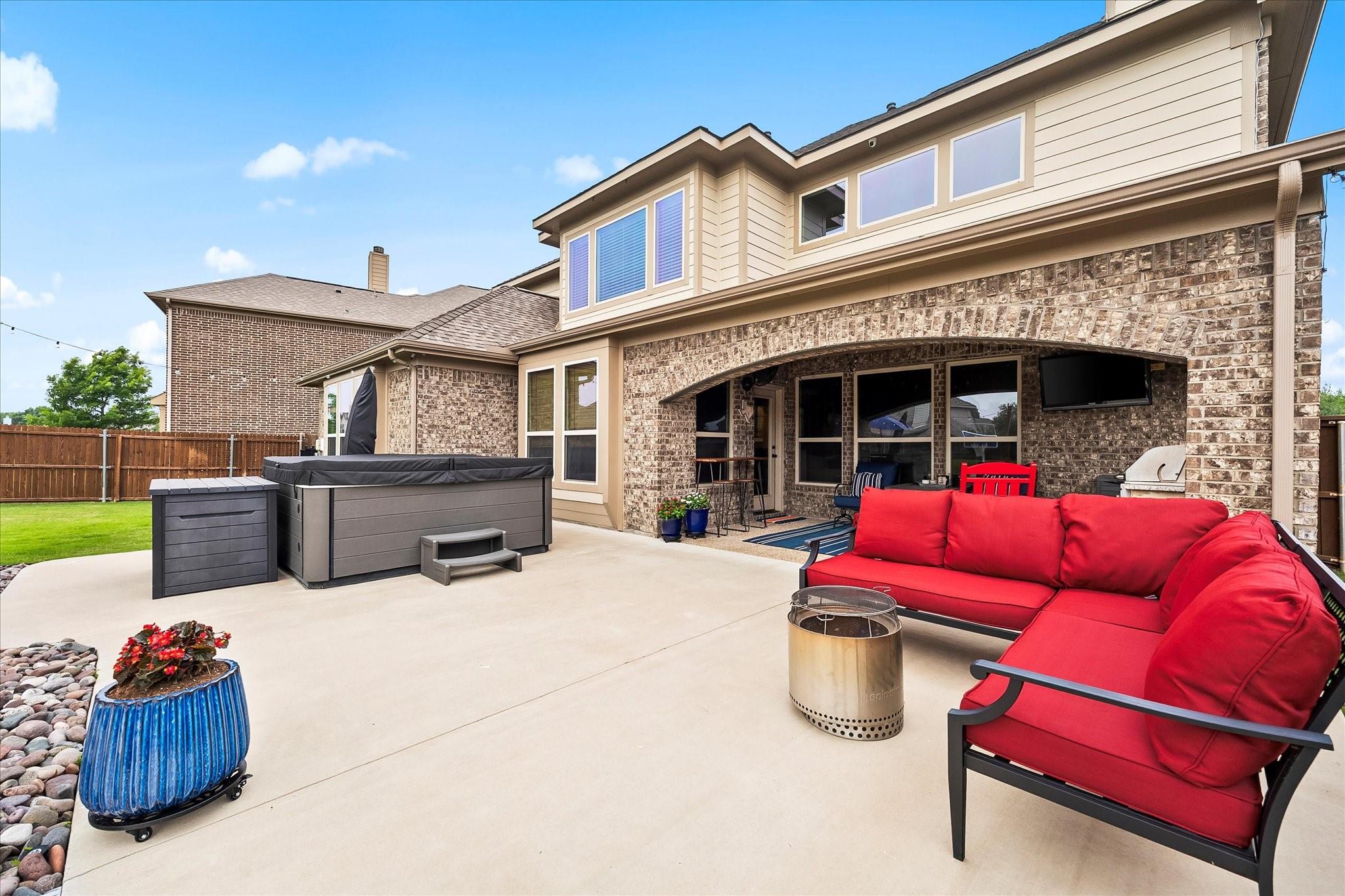 main property photo 29