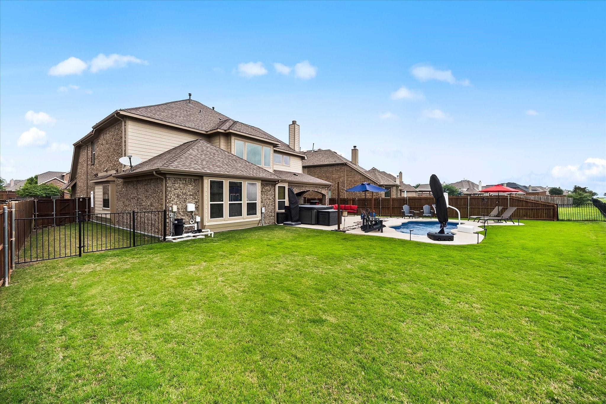 main property photo 31