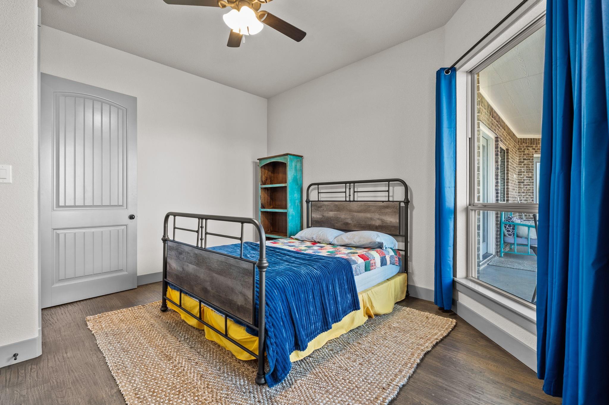 main property photo 17