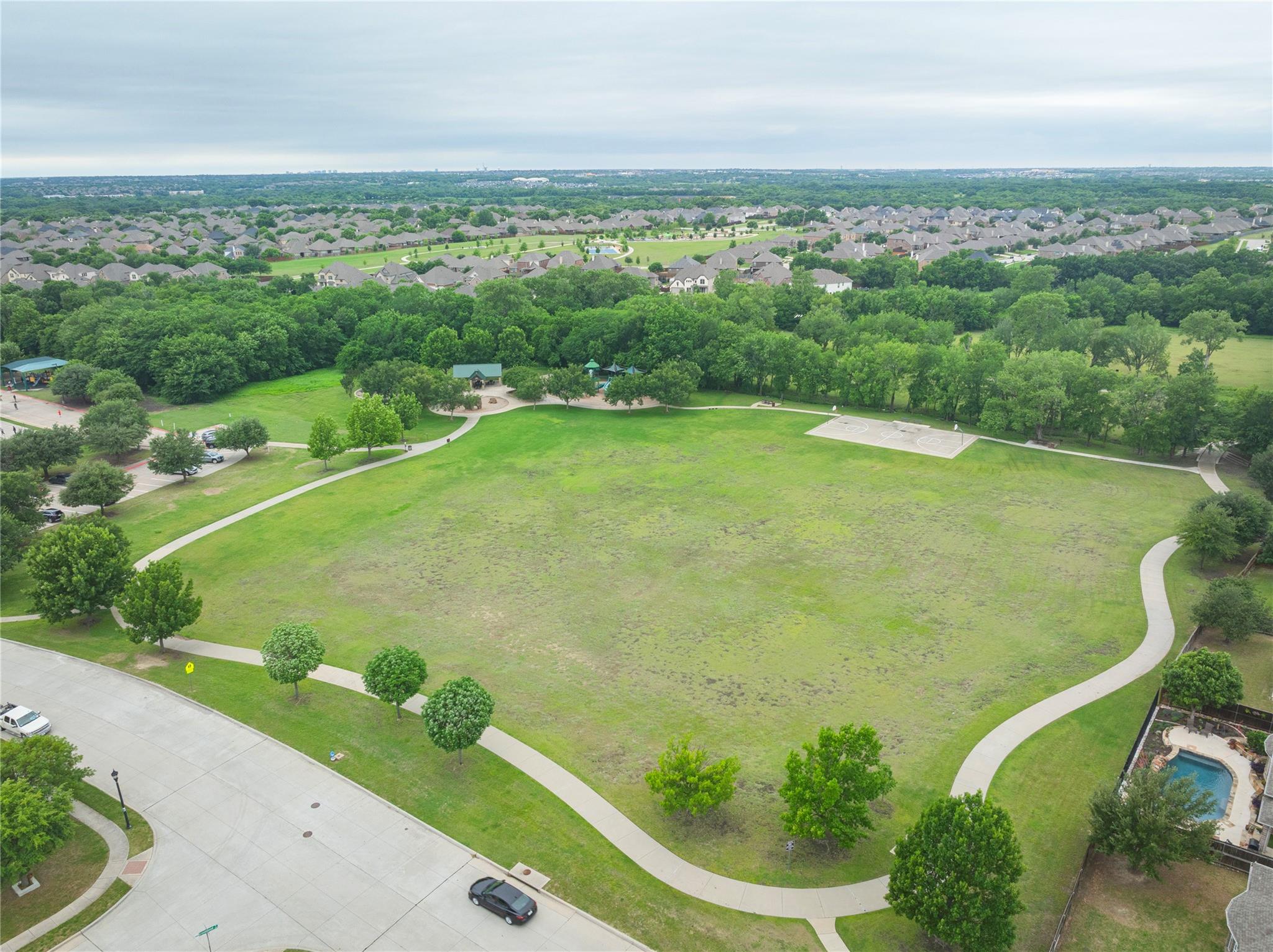 main property photo 34