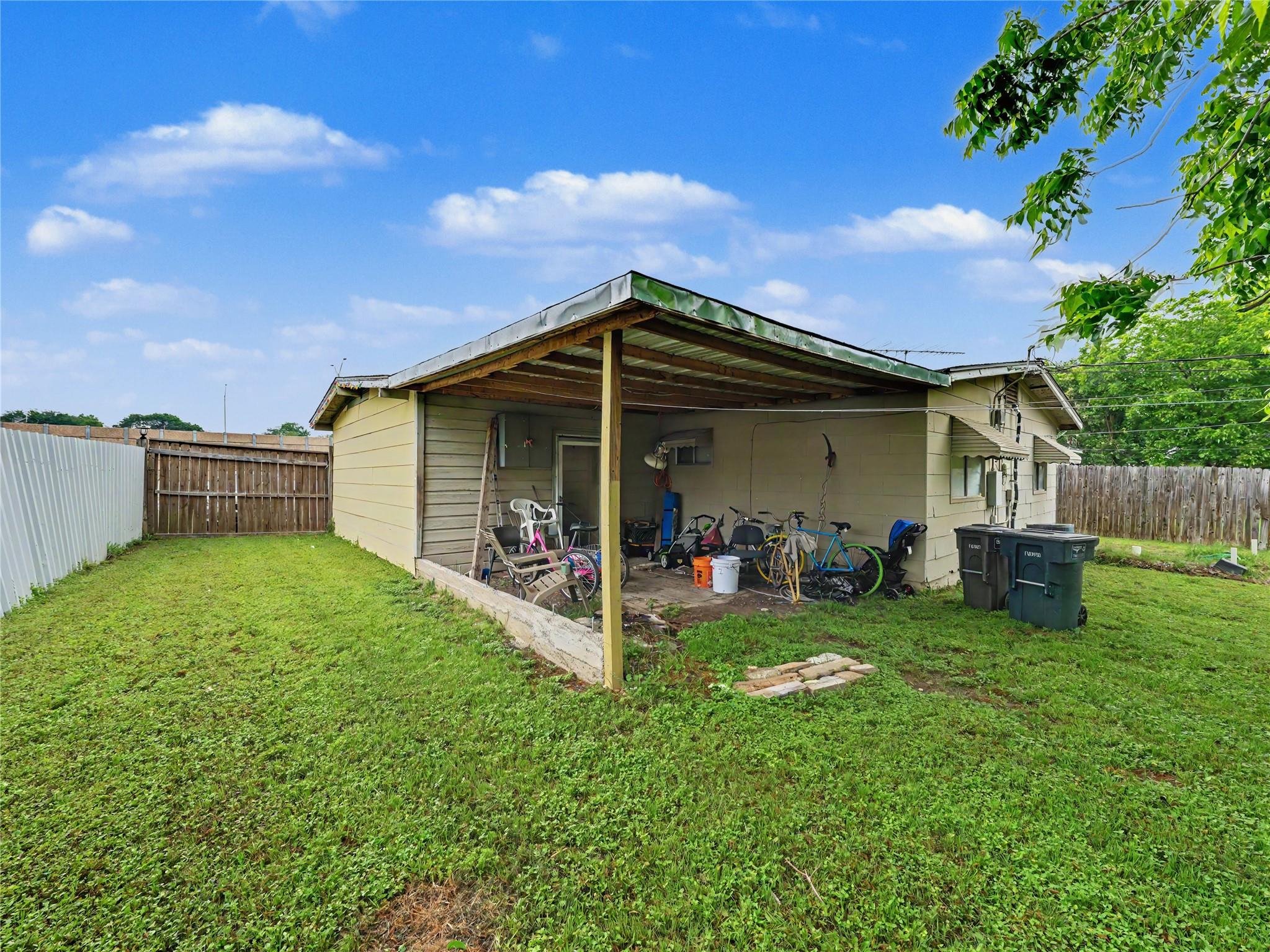 main property photo 3