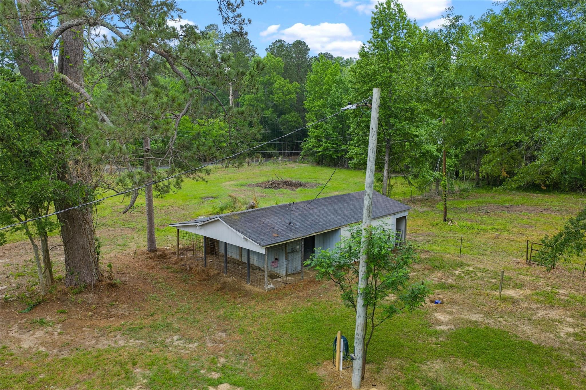 main property photo 18