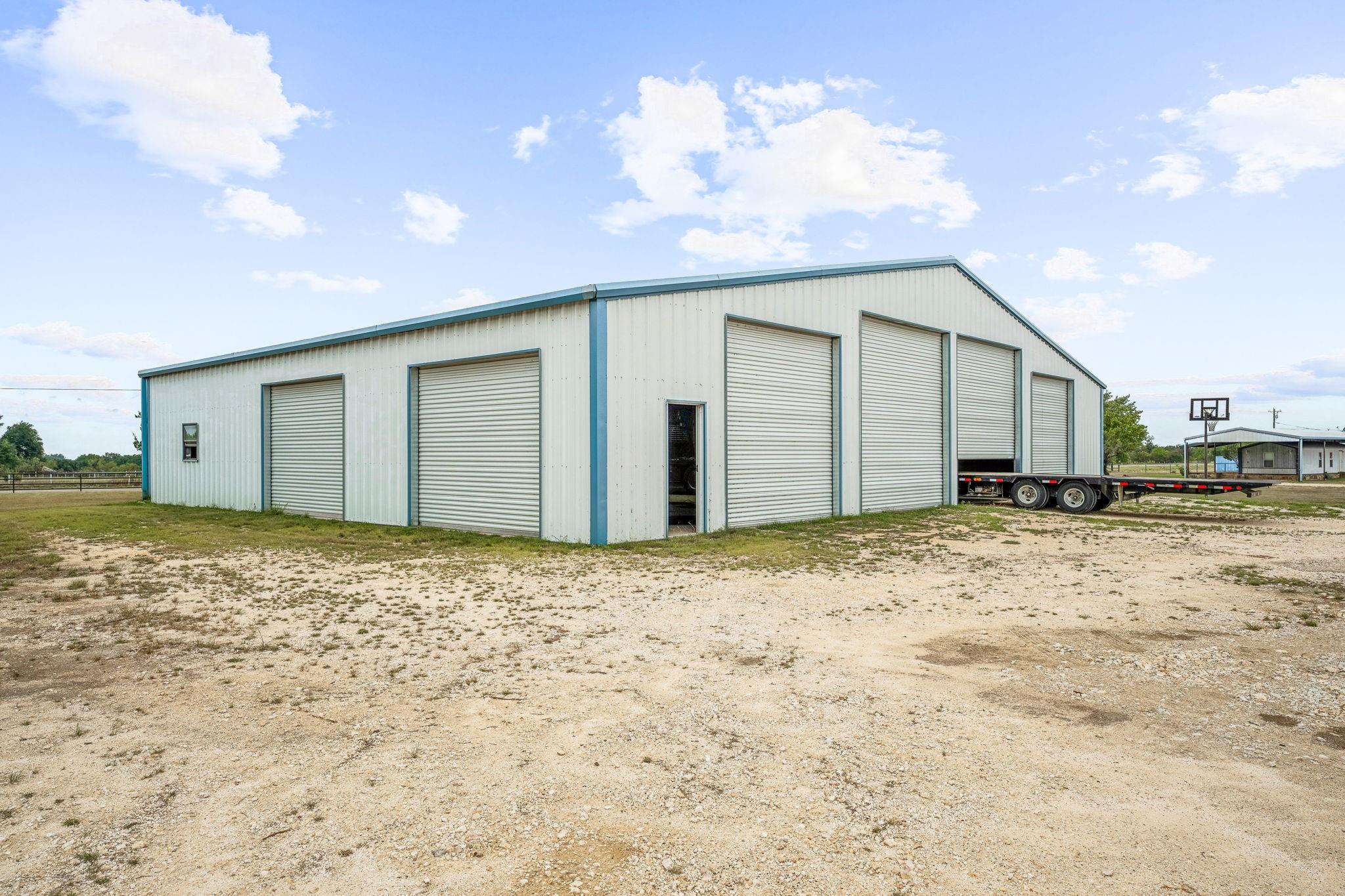 main property photo 3