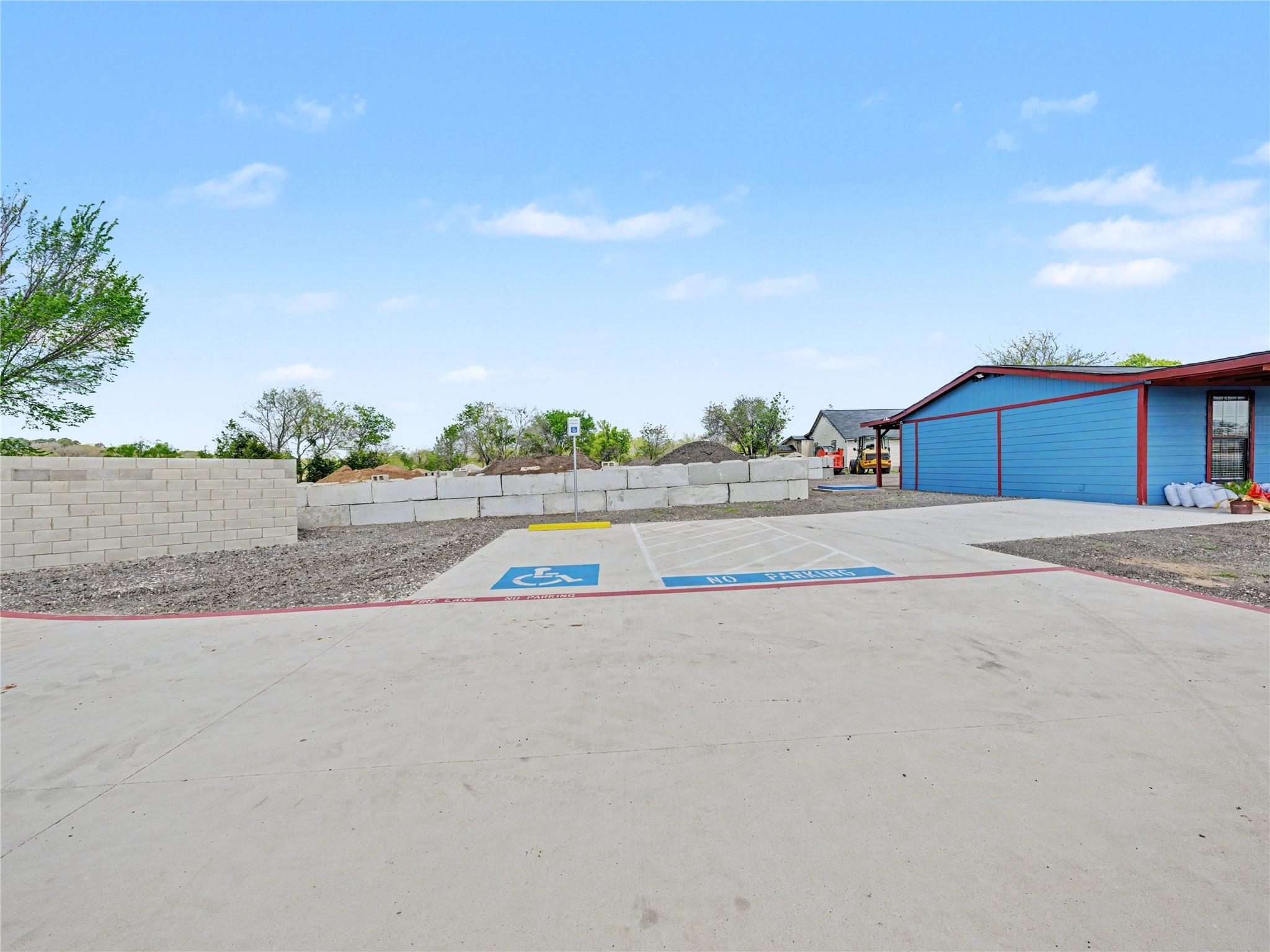 main property photo 17