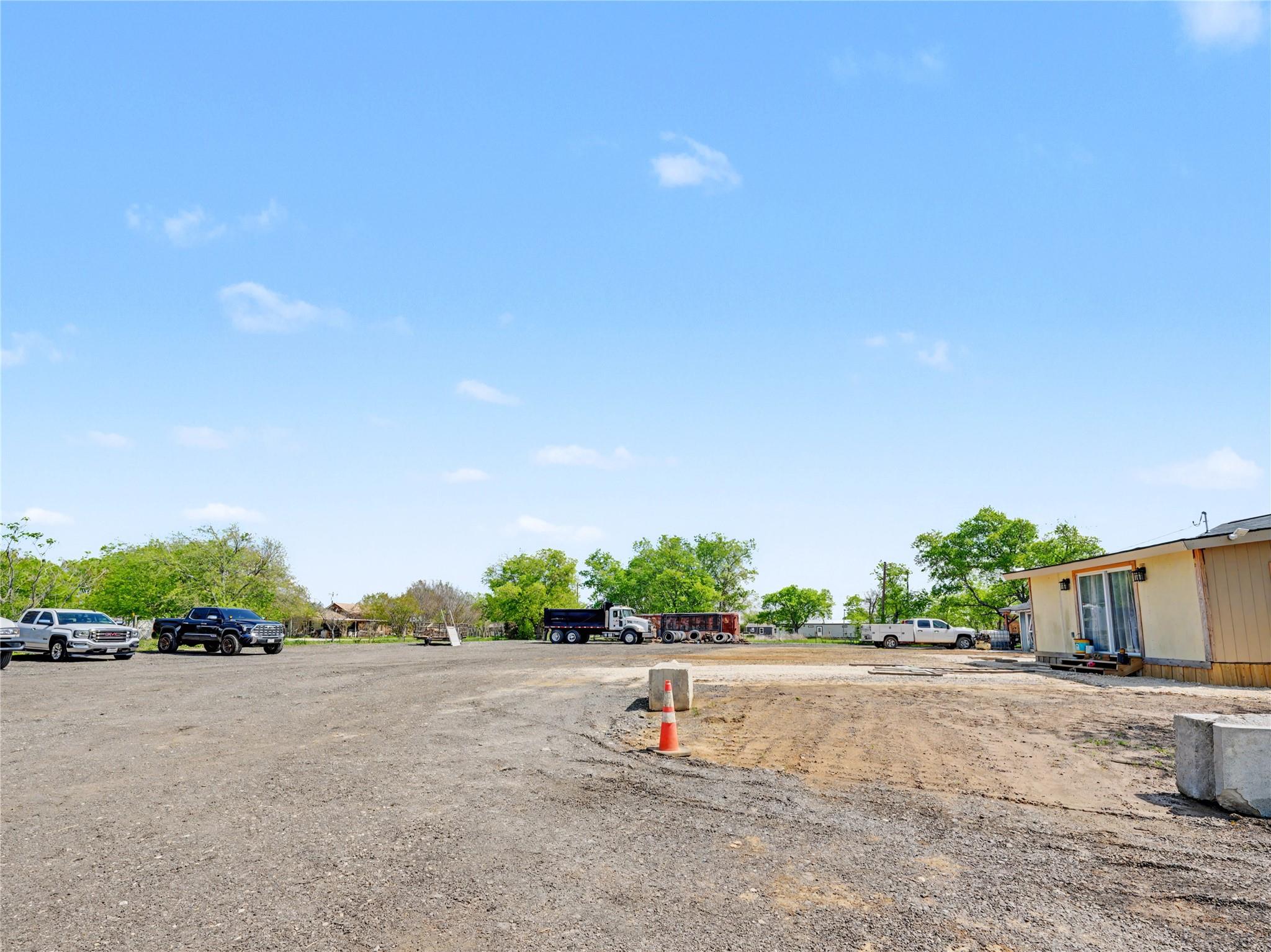 main property photo 24