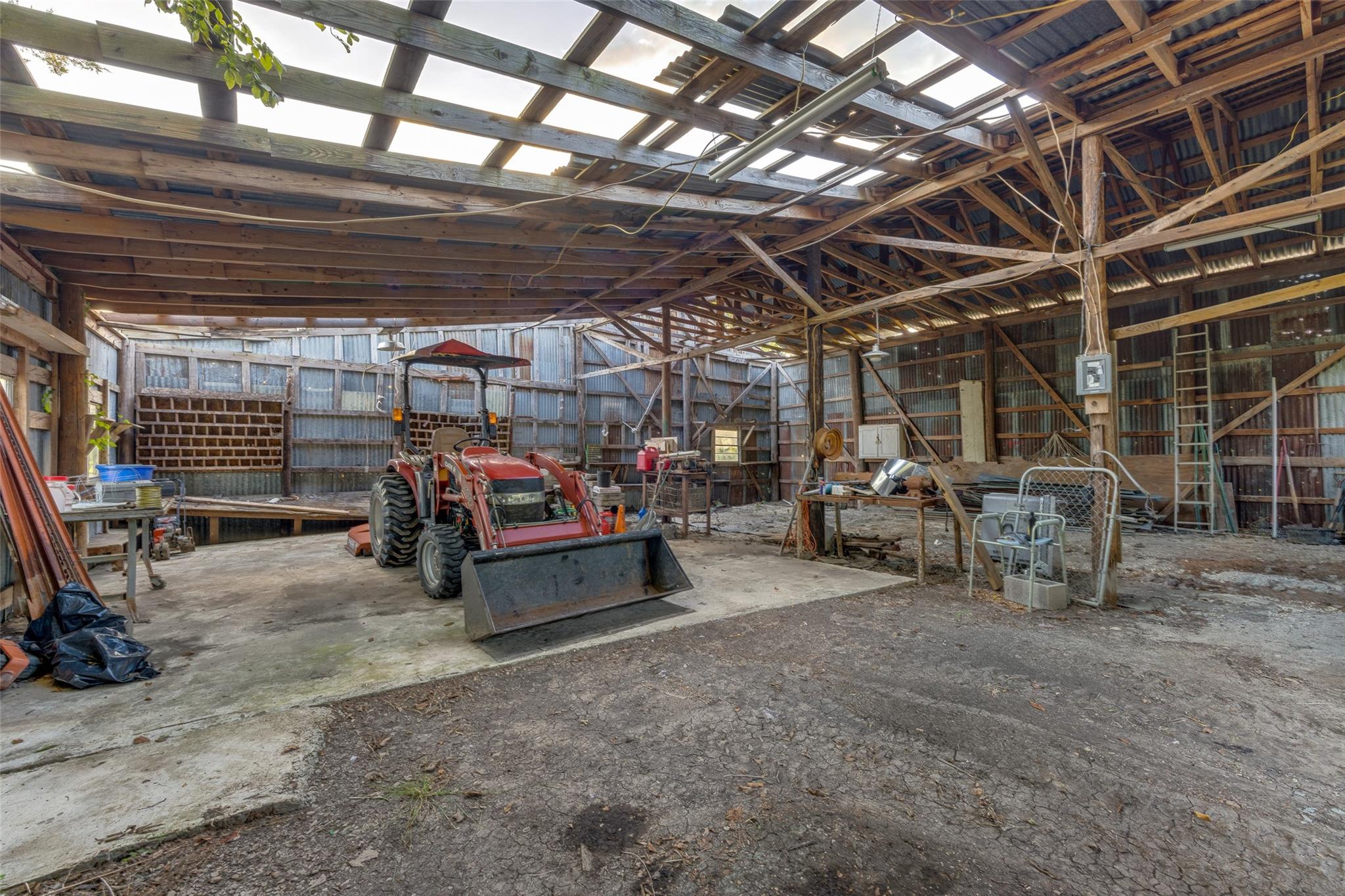 main property photo 31