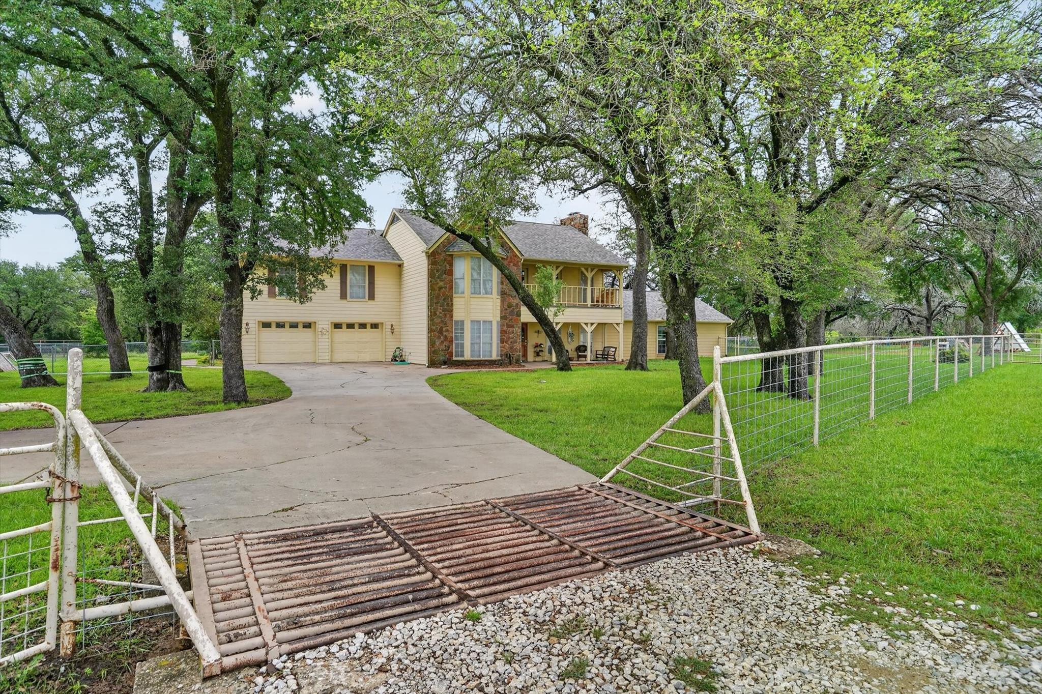 main property photo 2