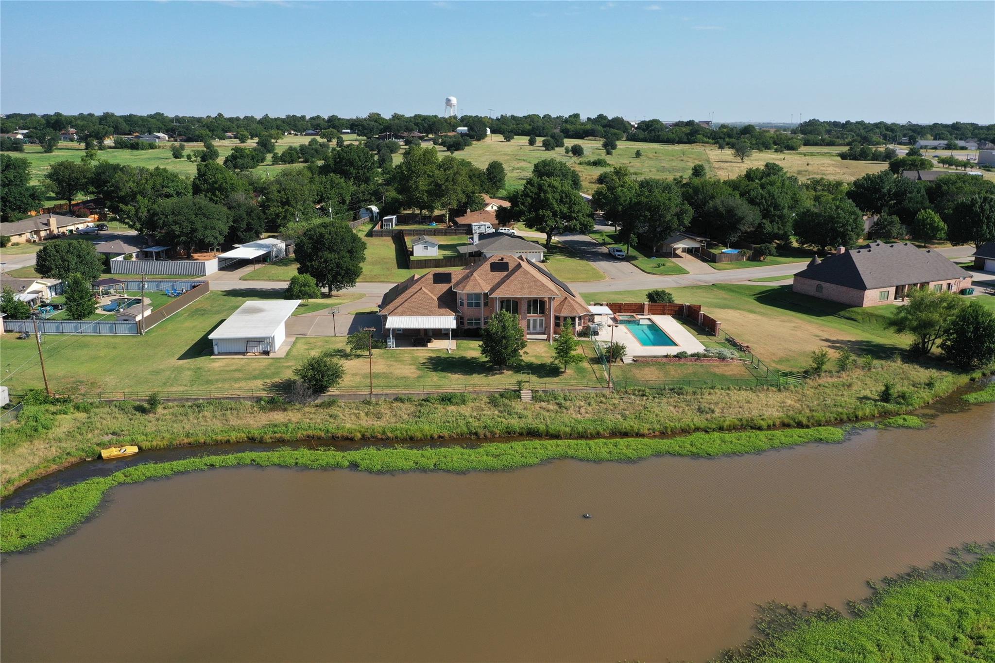 main property photo 32