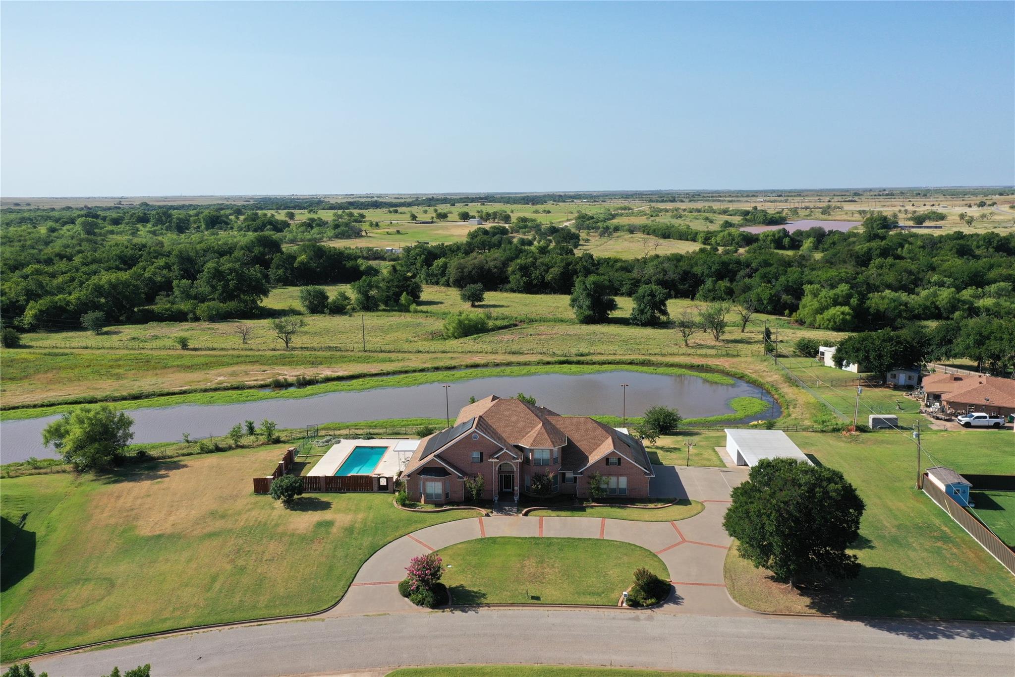 main property photo 36
