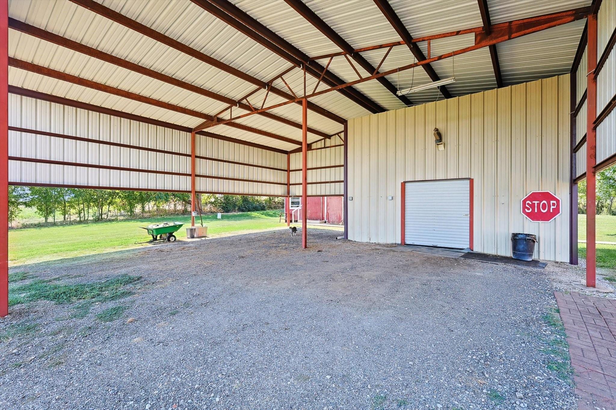main property photo 26