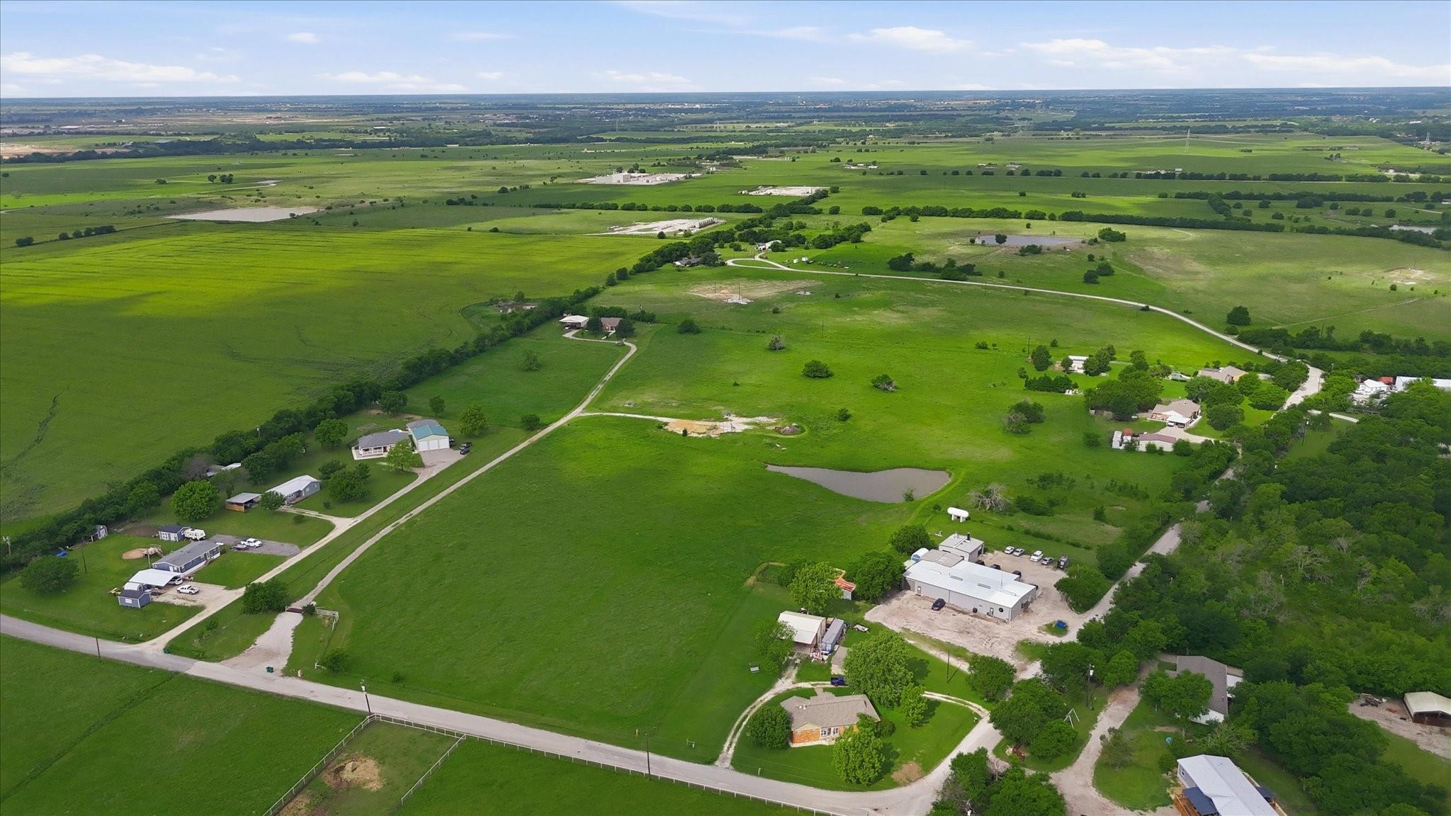 main property photo 31