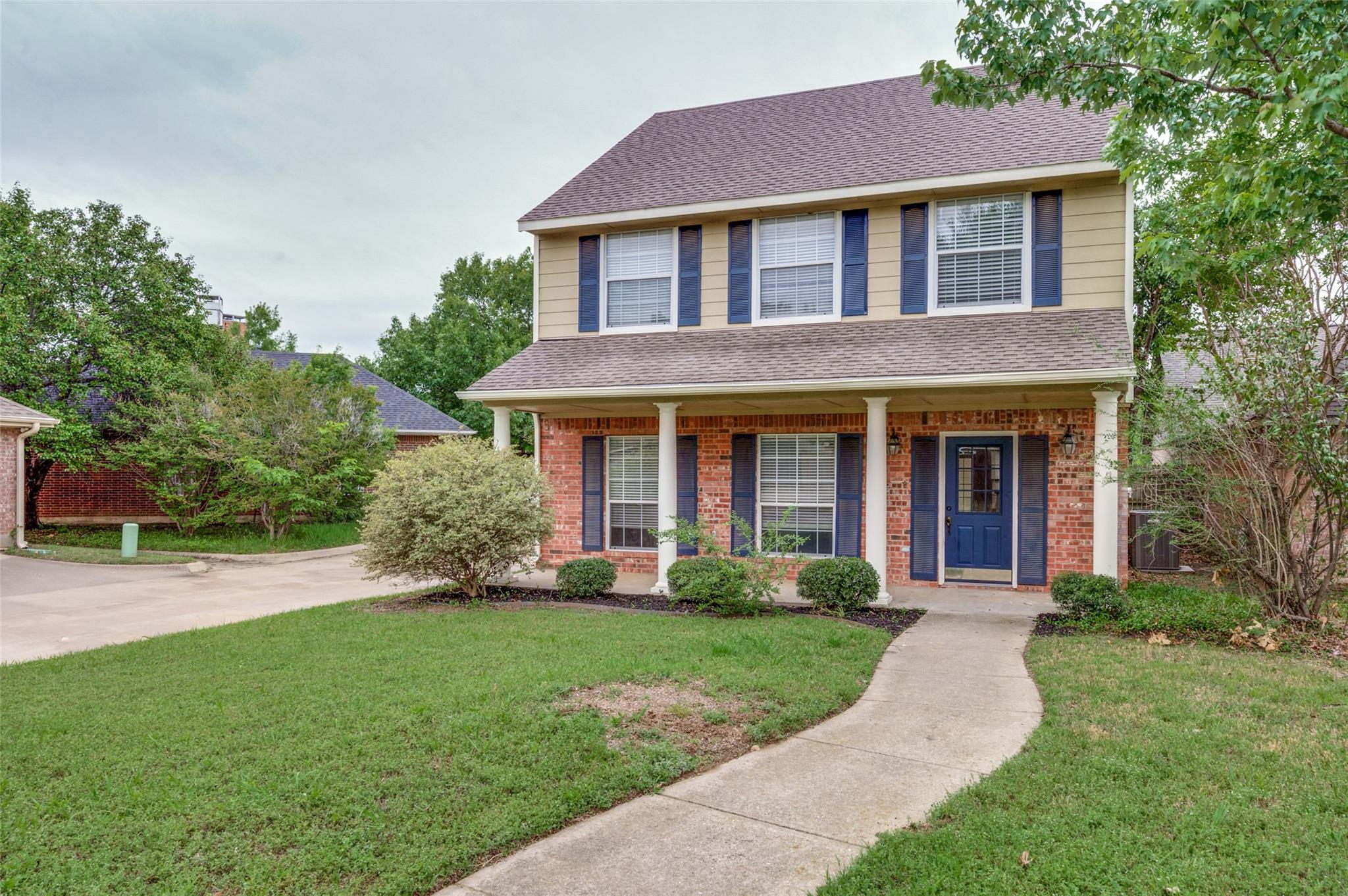 main property photo 2