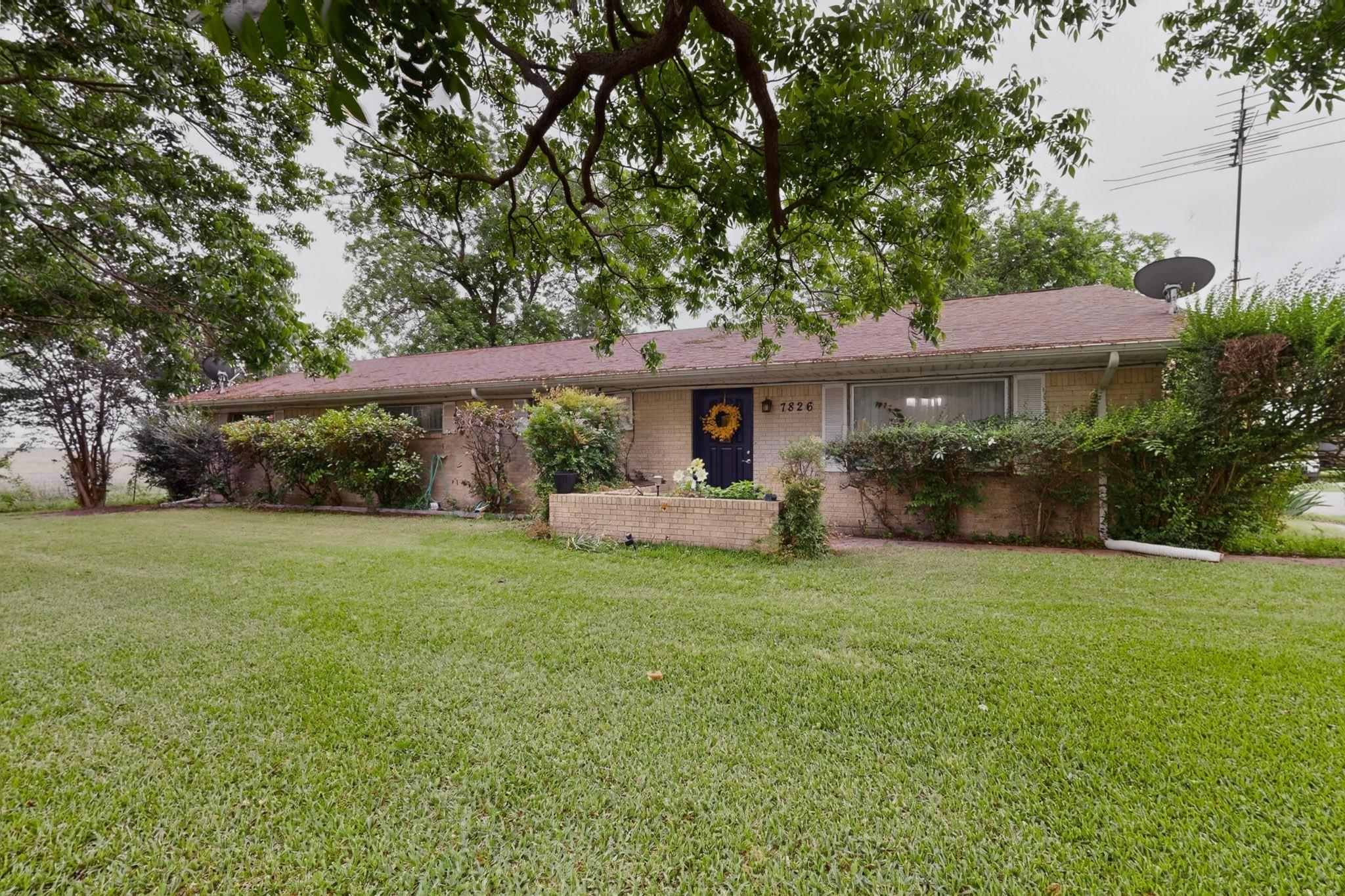 main property photo 9