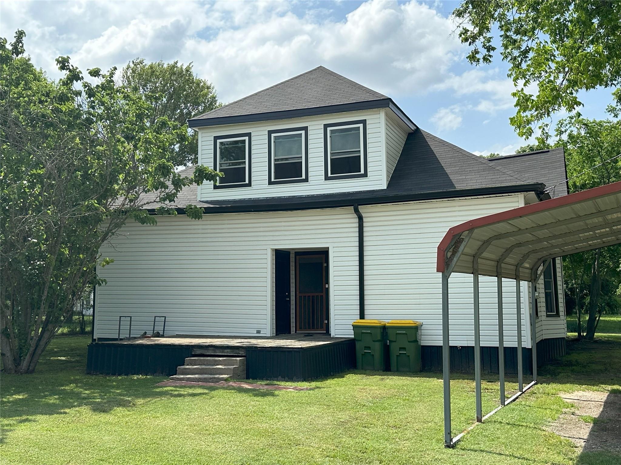 main property photo 15