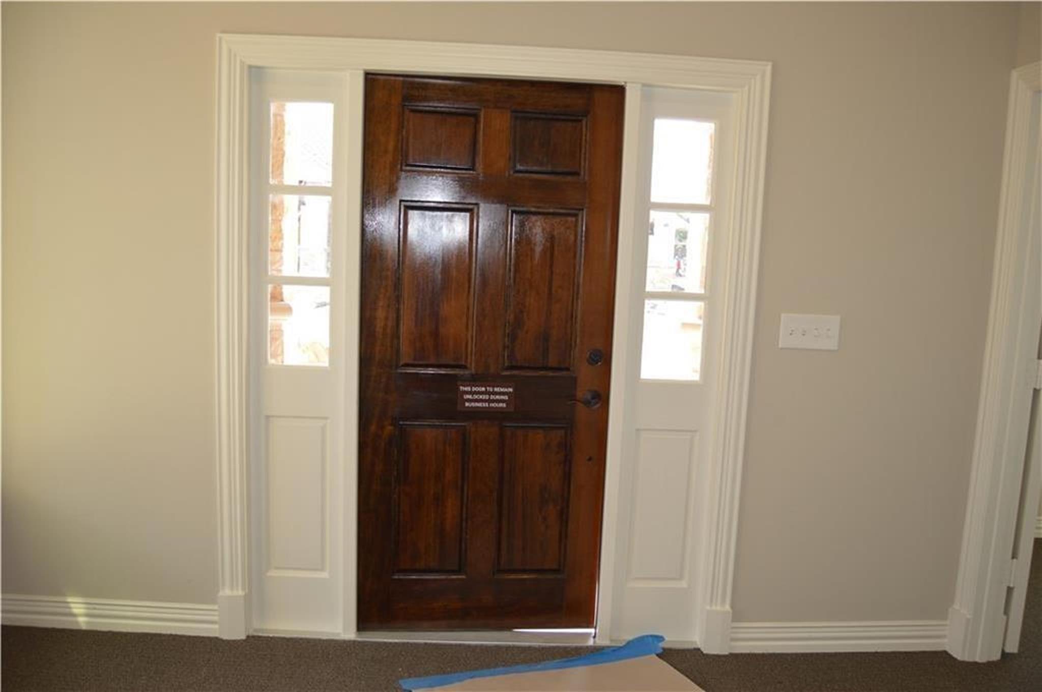 main property photo 8