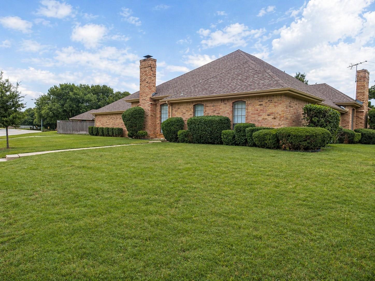 main property photo 34