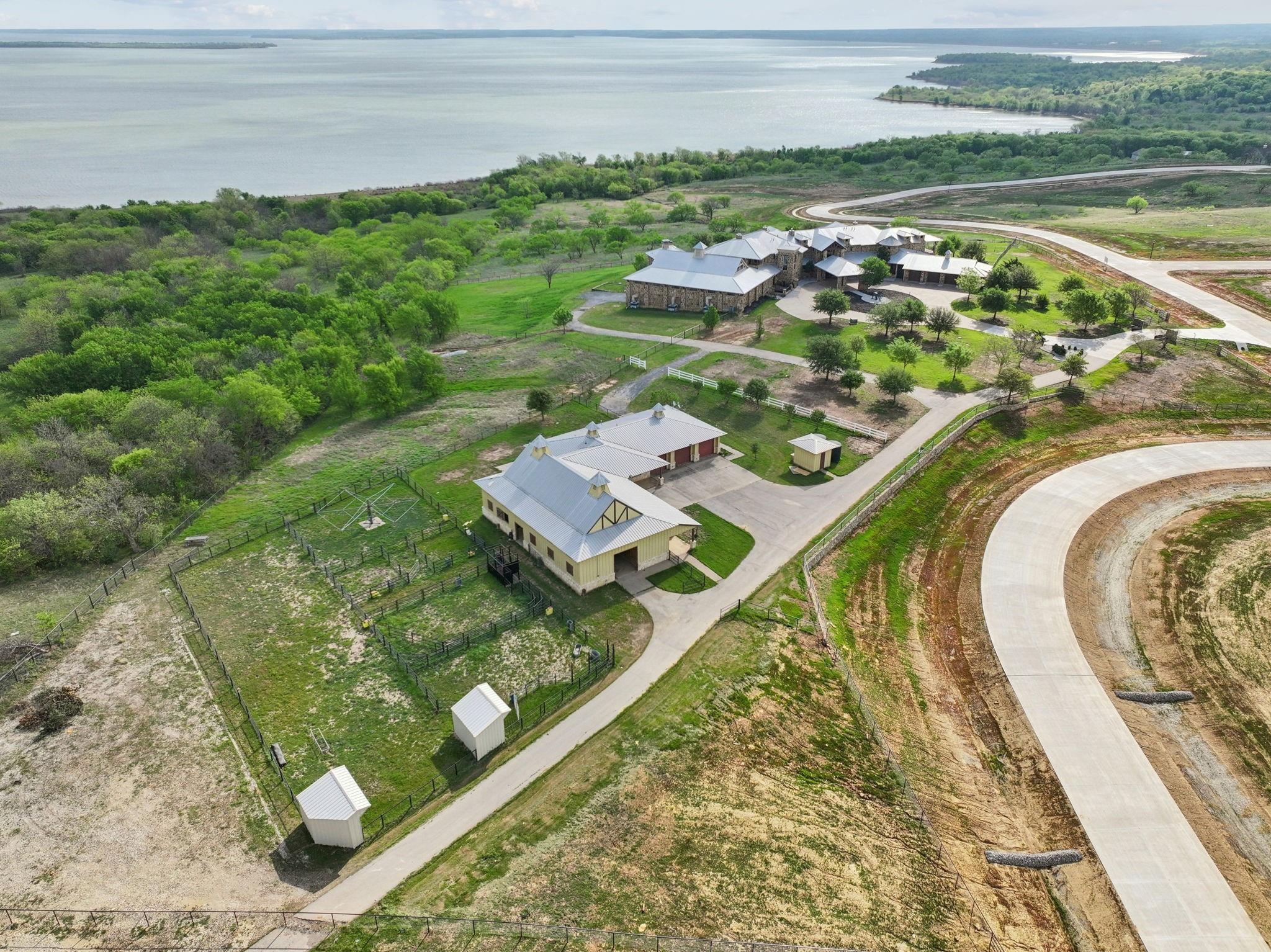 main property photo 9