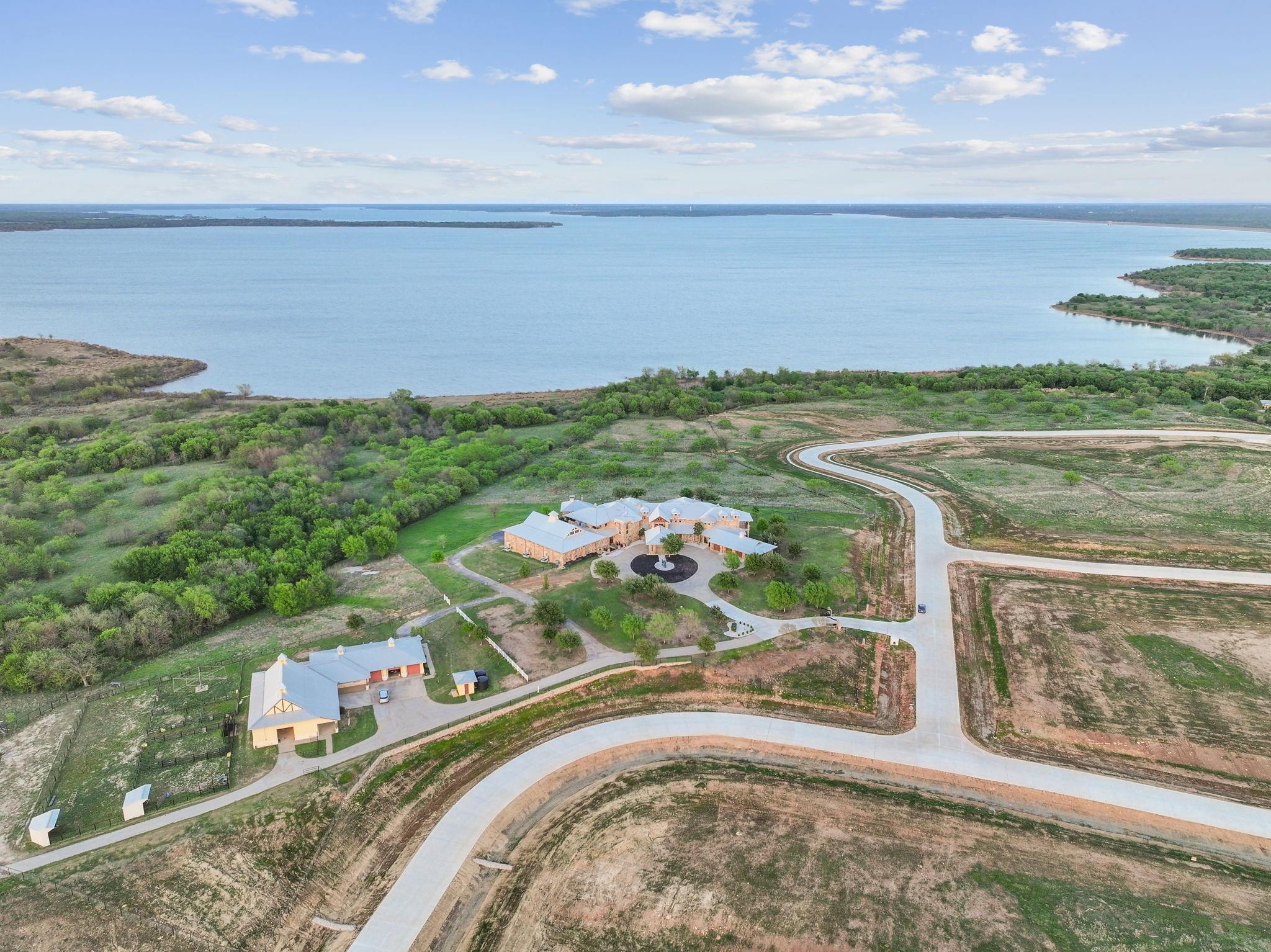 main property photo 4