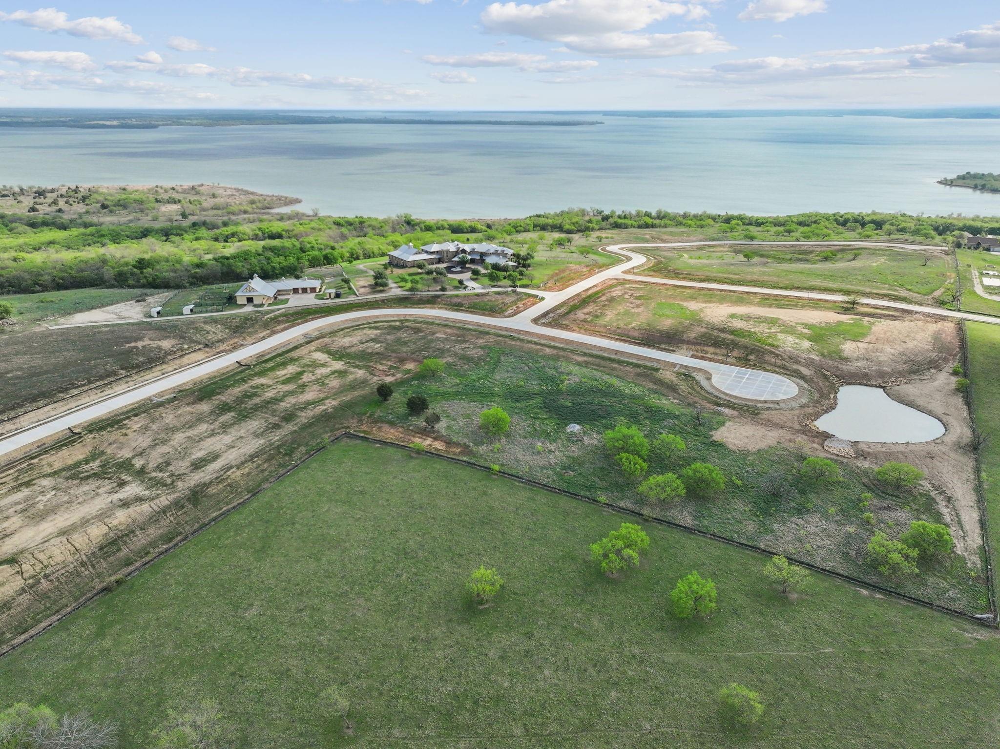 main property photo 9