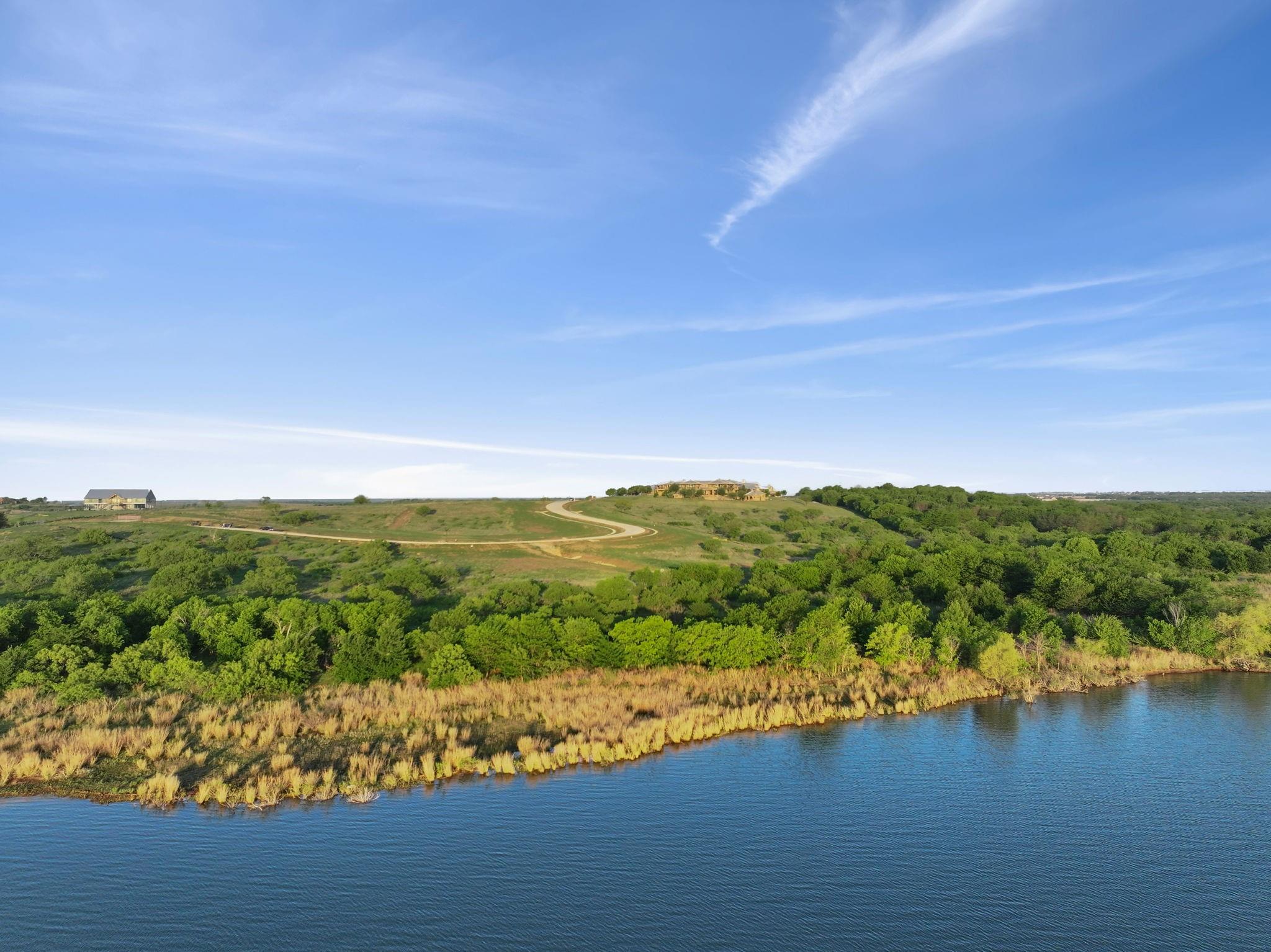 main property photo 19