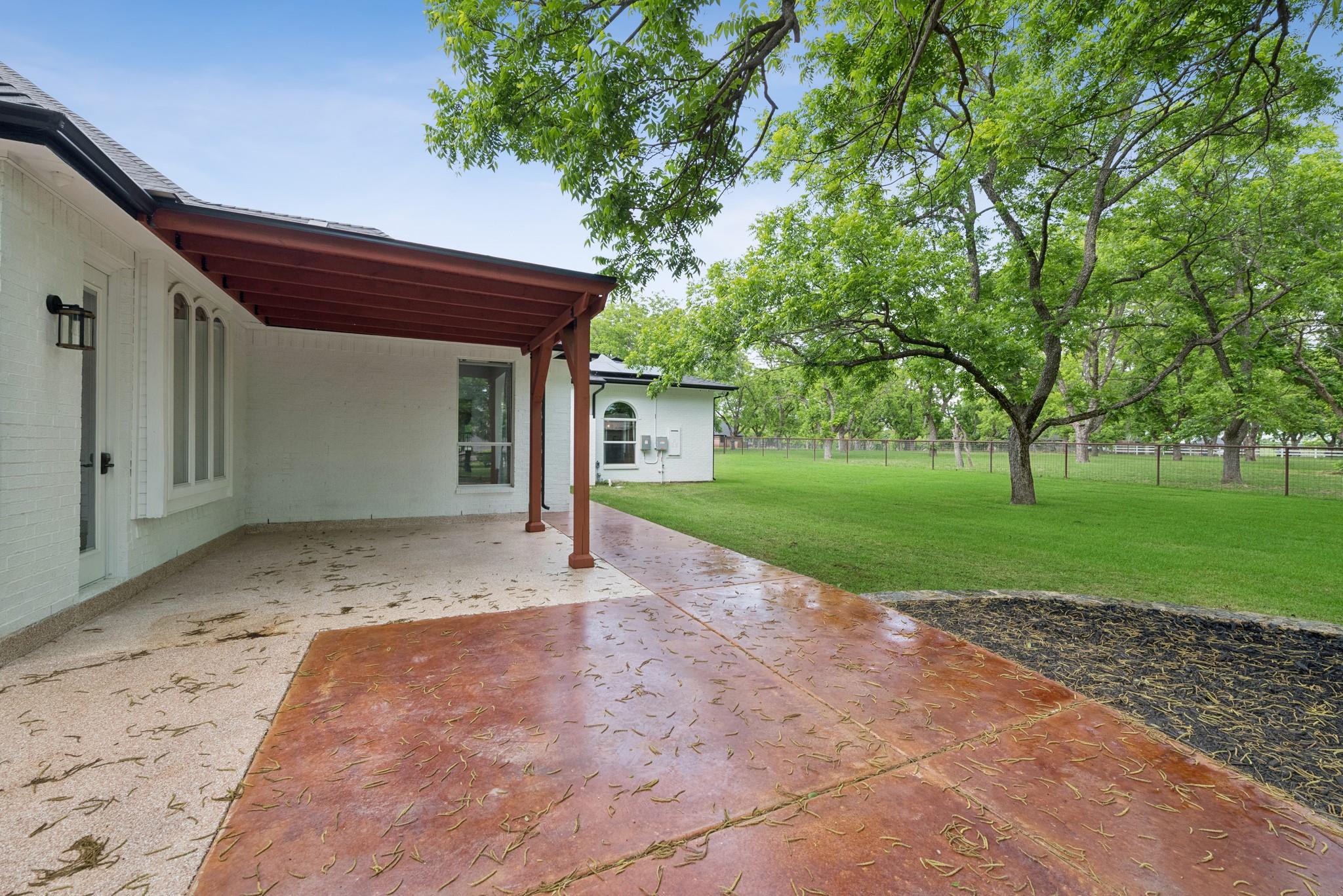 main property photo 24