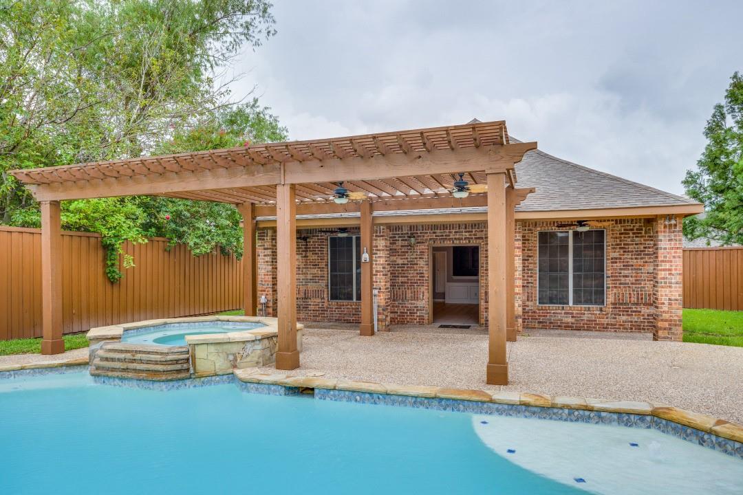 main property photo 10