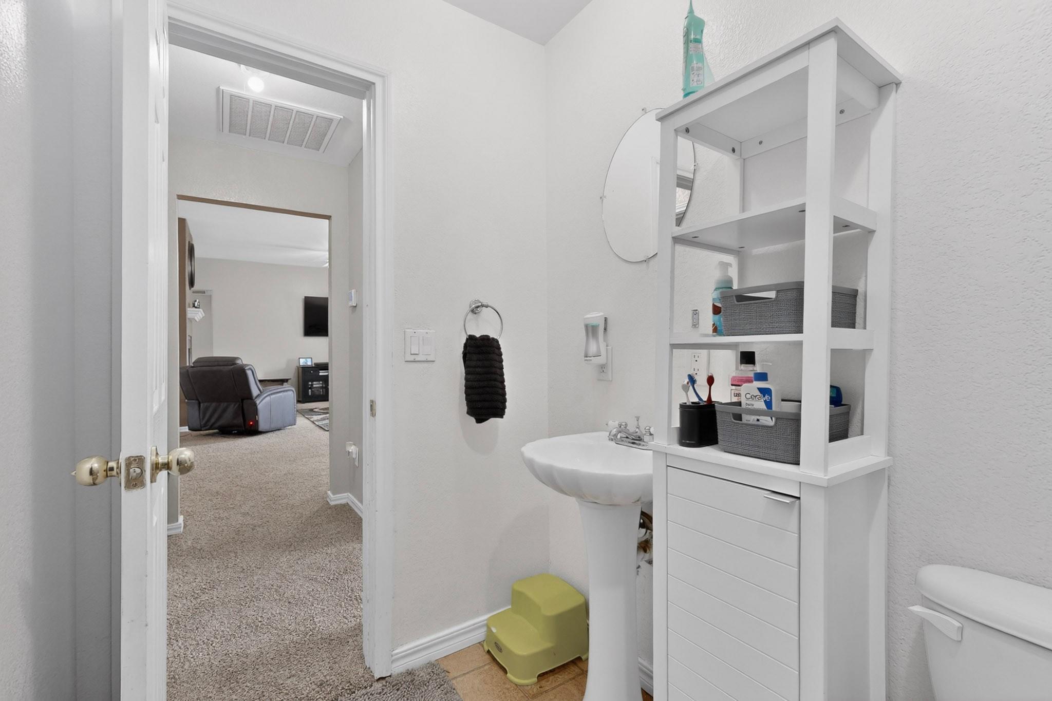 main property photo 17