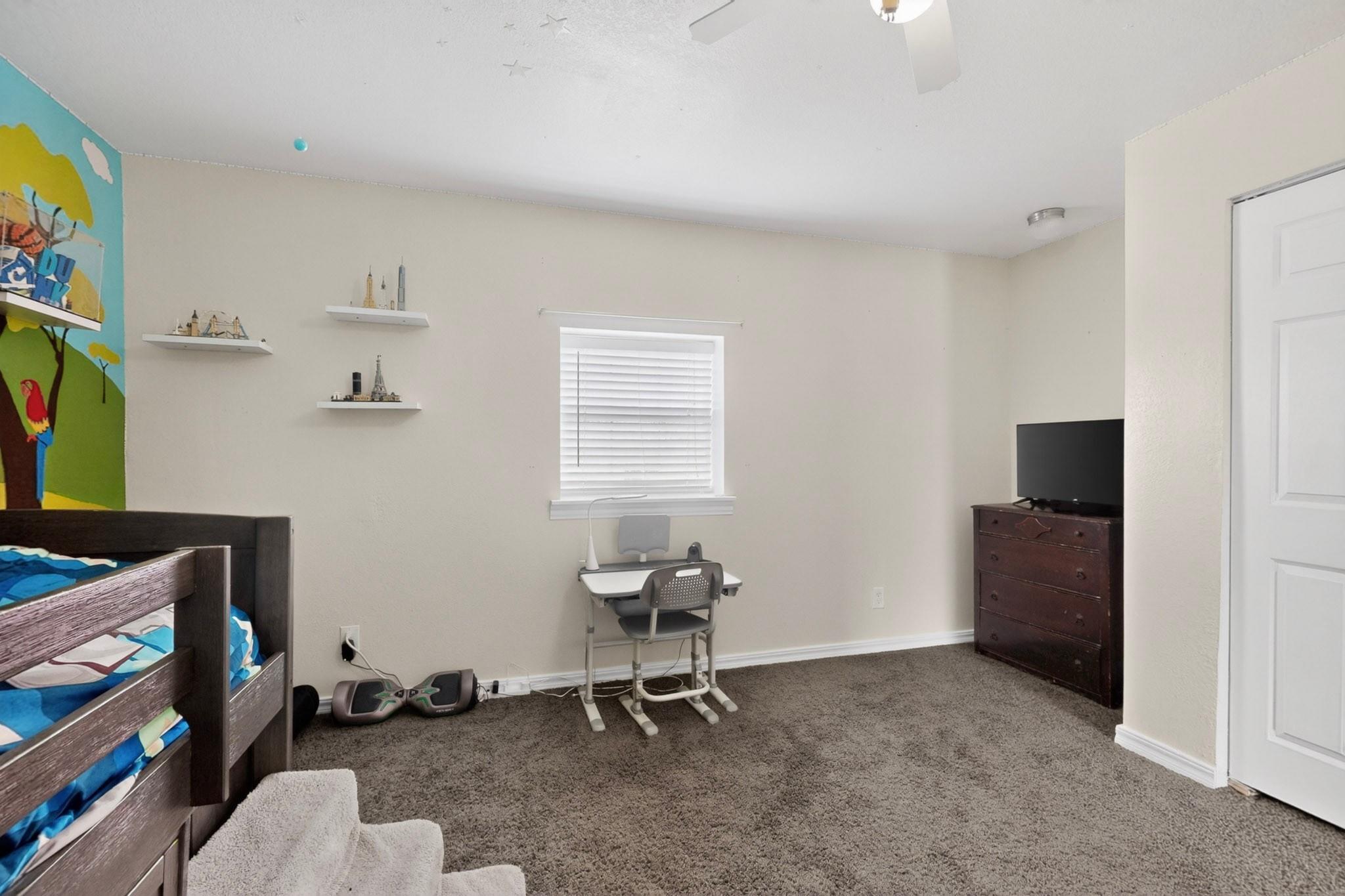 main property photo 24