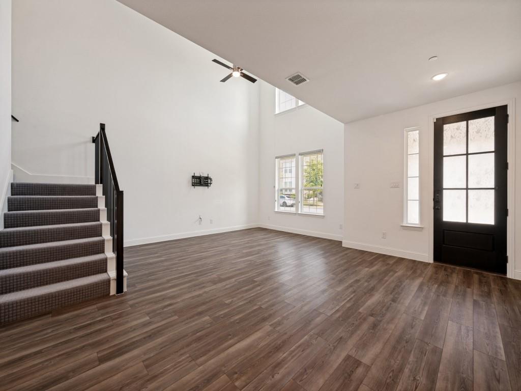 property viewer photo 1