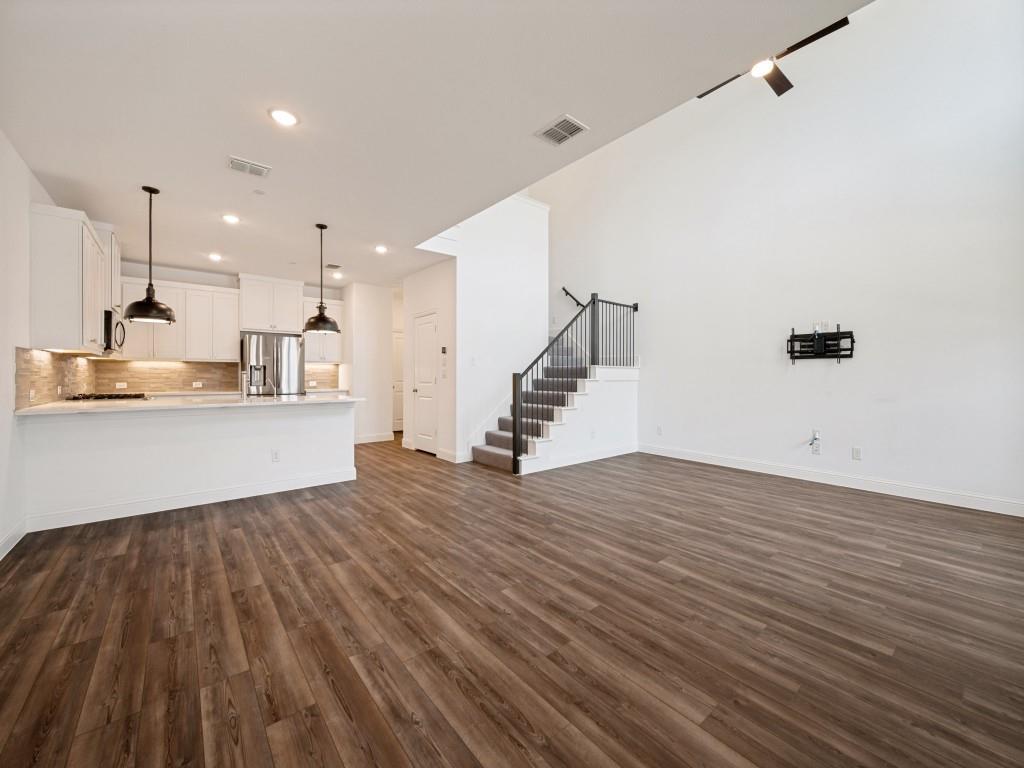property viewer photo 4