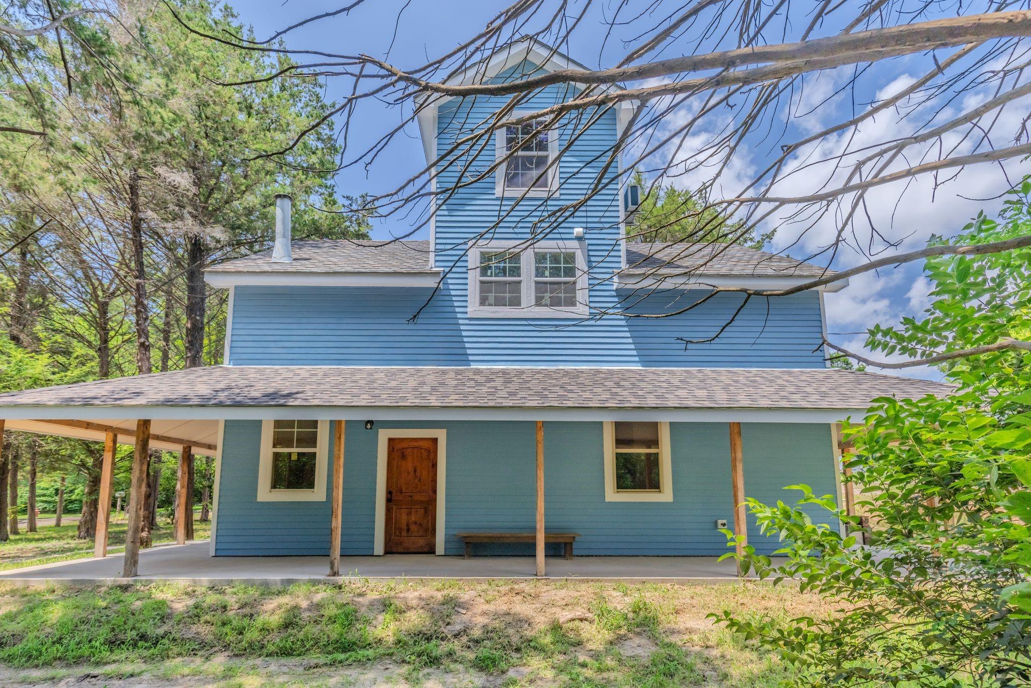 main property photo 3