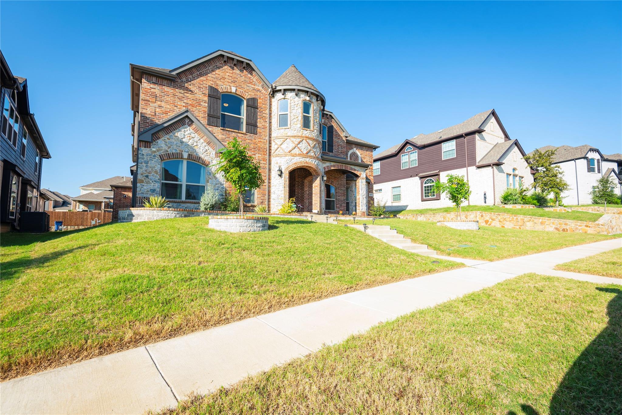 main property photo 7