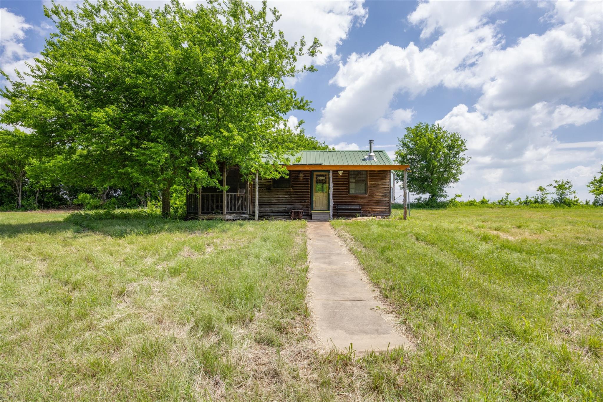 main property photo 4